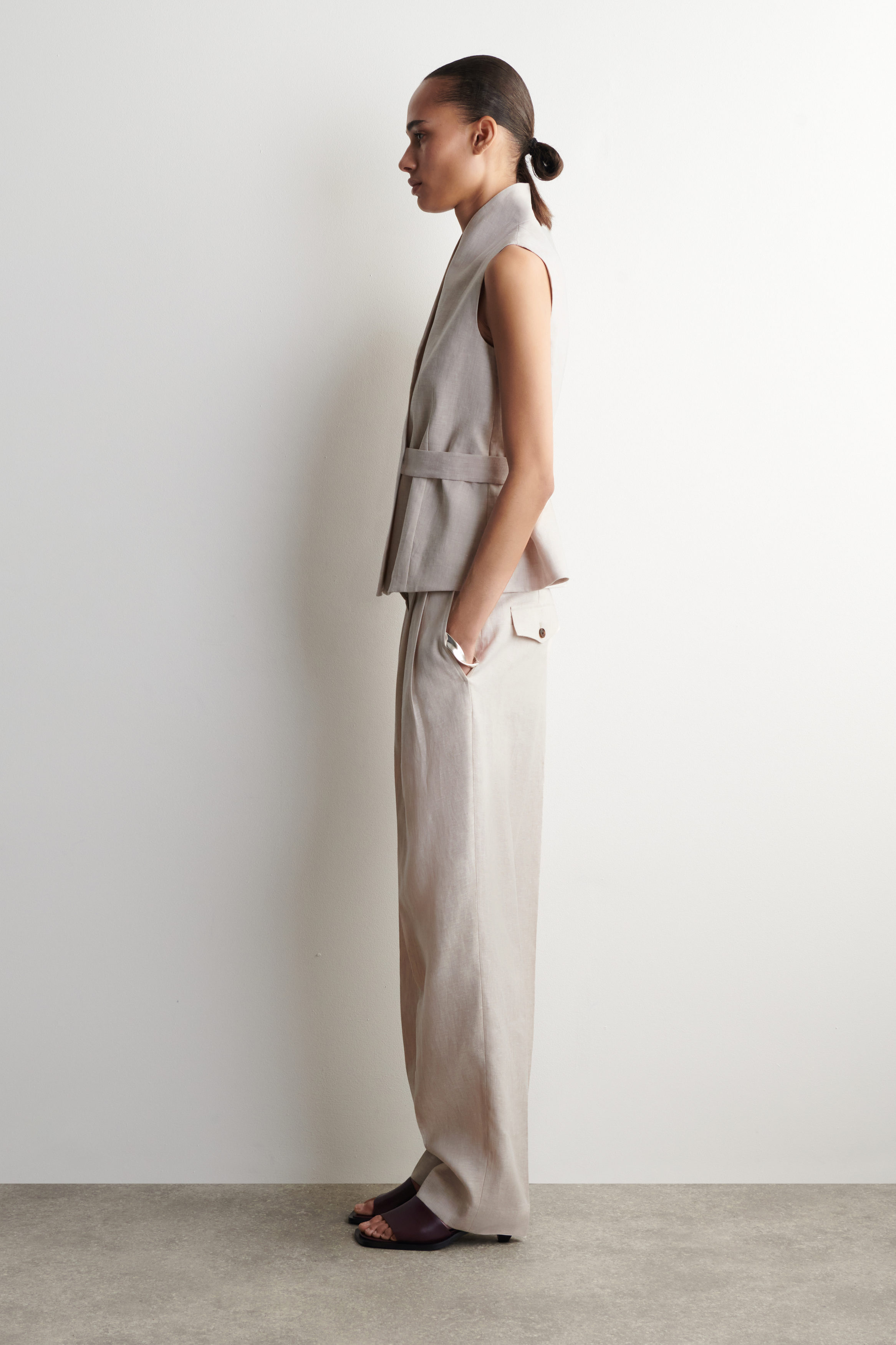 SHAWL-COLLAR BELTED LINEN WAISTCOAT - LIGHT-BEIGE MÉLANGE | COS CA
