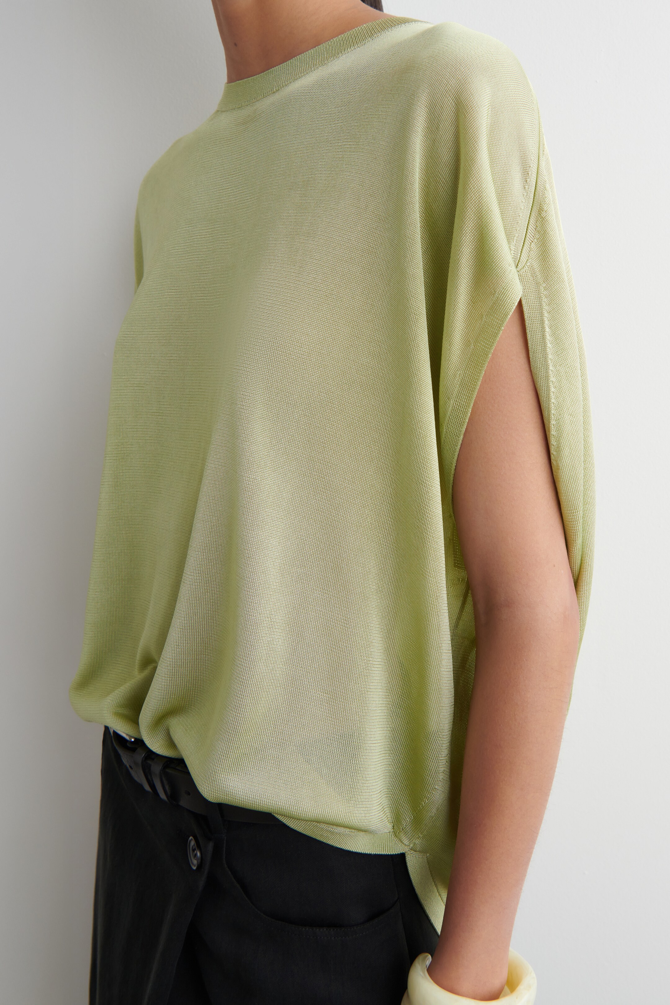 Agrandir l'image: T-SHIRT EN MAILLE OURLET CIRCULAIRE - VERT CLAIR - FEMME | H&M FR 3