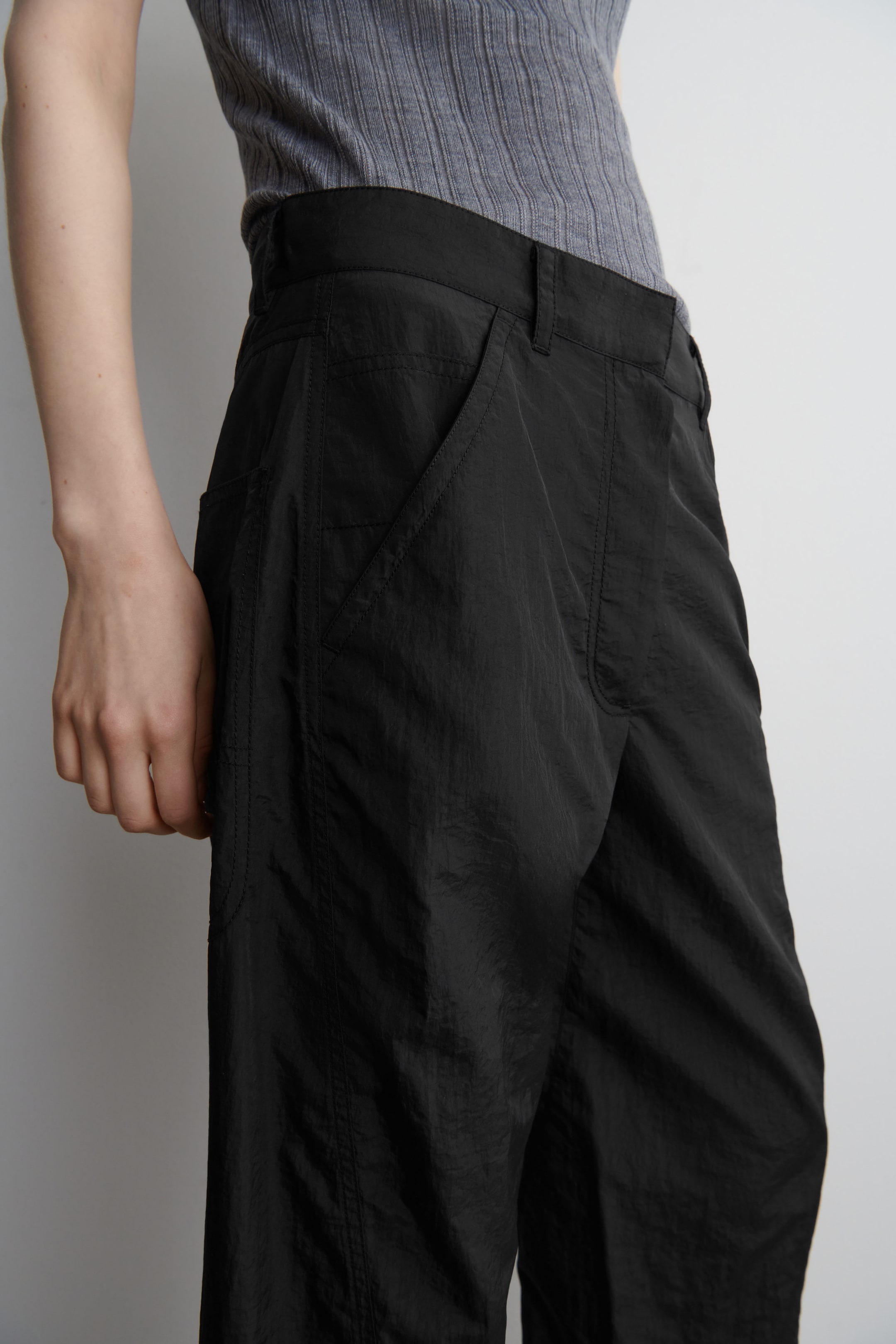 NYLON BARREL-LEG PANTS