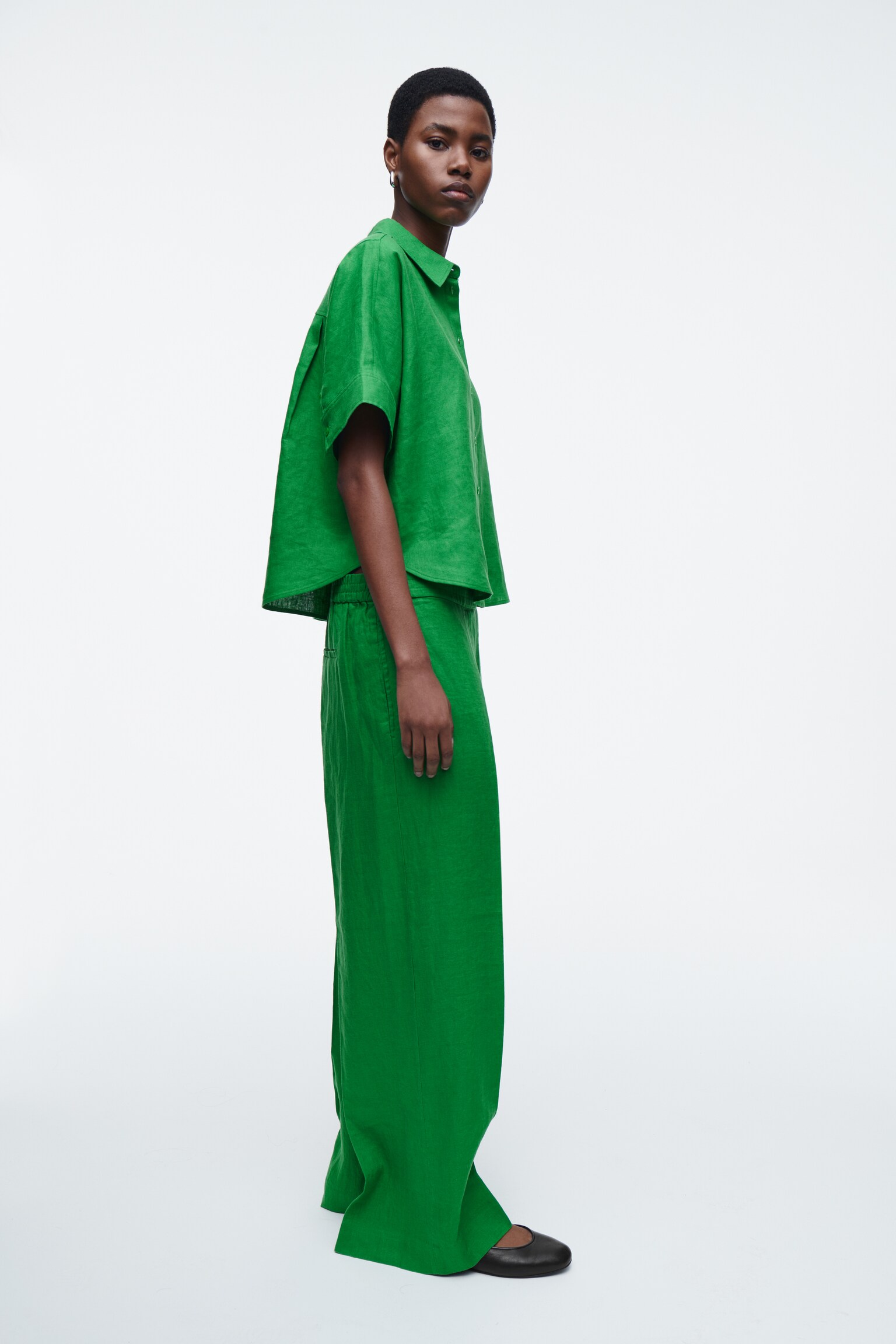 CHEMISE MANCHES COURTES SILHOUETTE CARRÉE EN LIN - VERT/BLANC/BLEU MARINE/JAUNE BEURRE - 7
