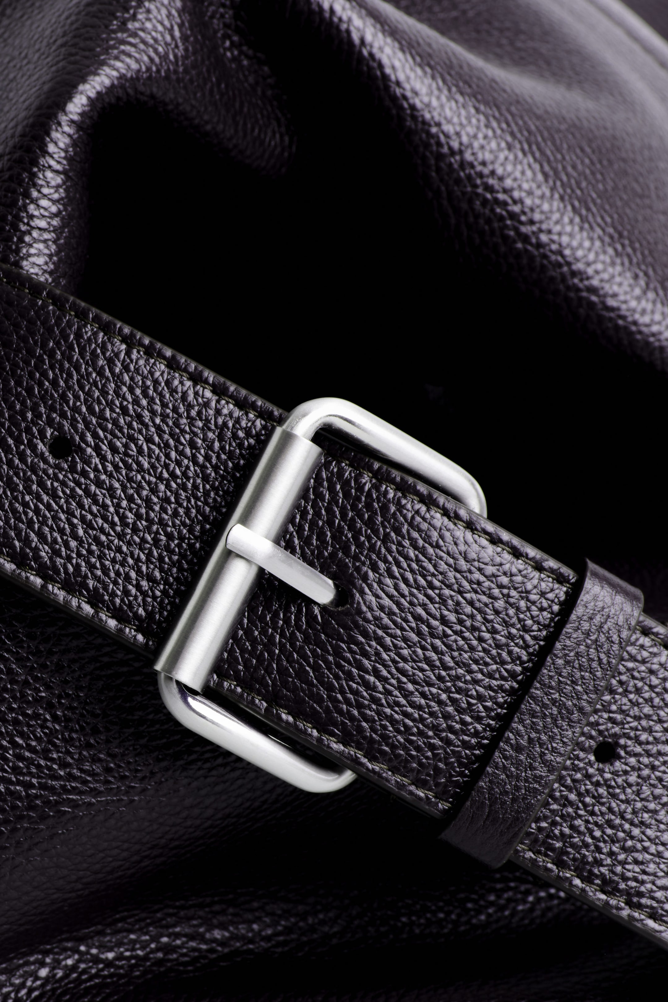 StillMedia/DescriptiveDetail