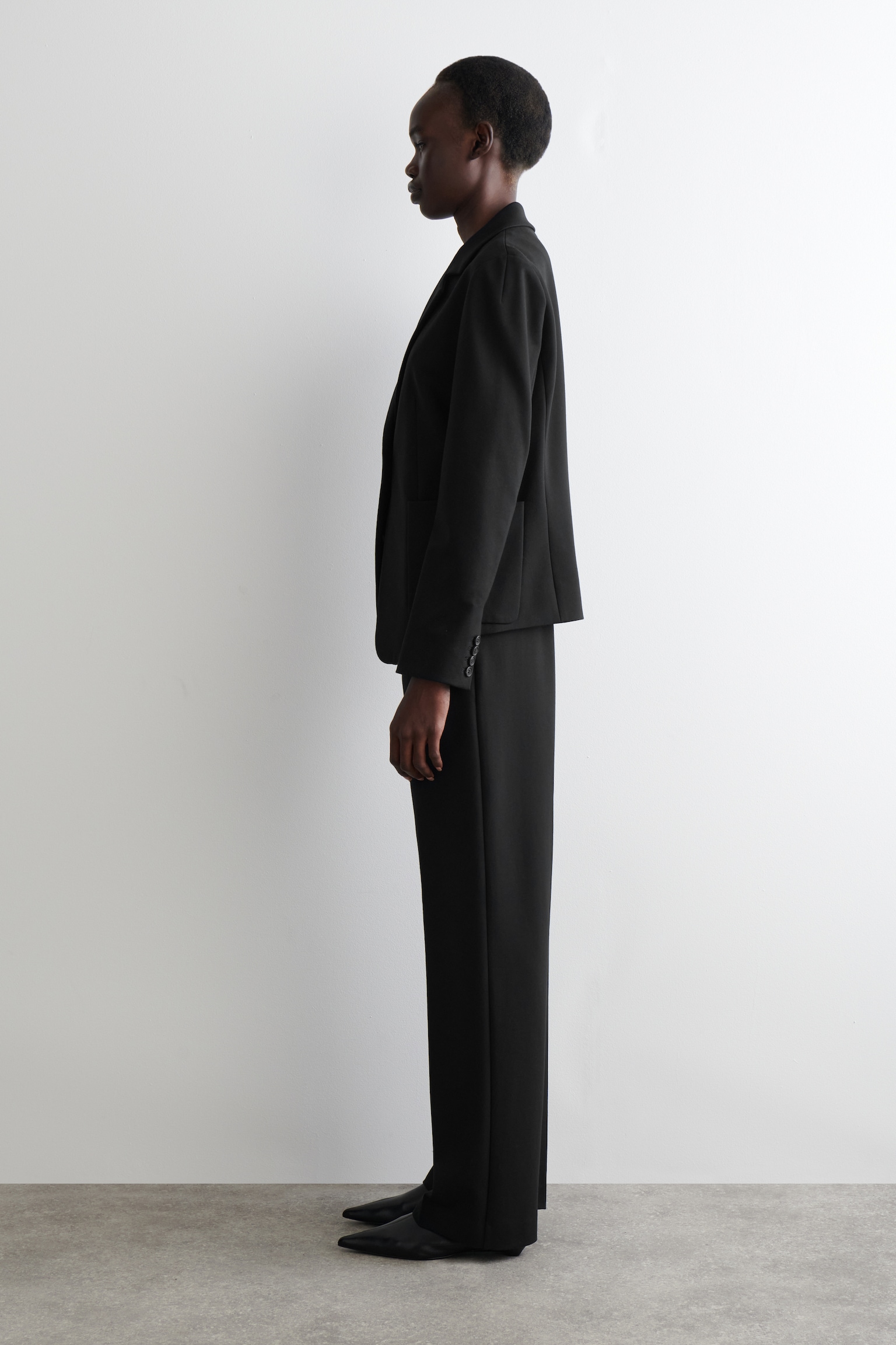 SLIM SINGLE-BREASTED BLAZER - BLACK - 7