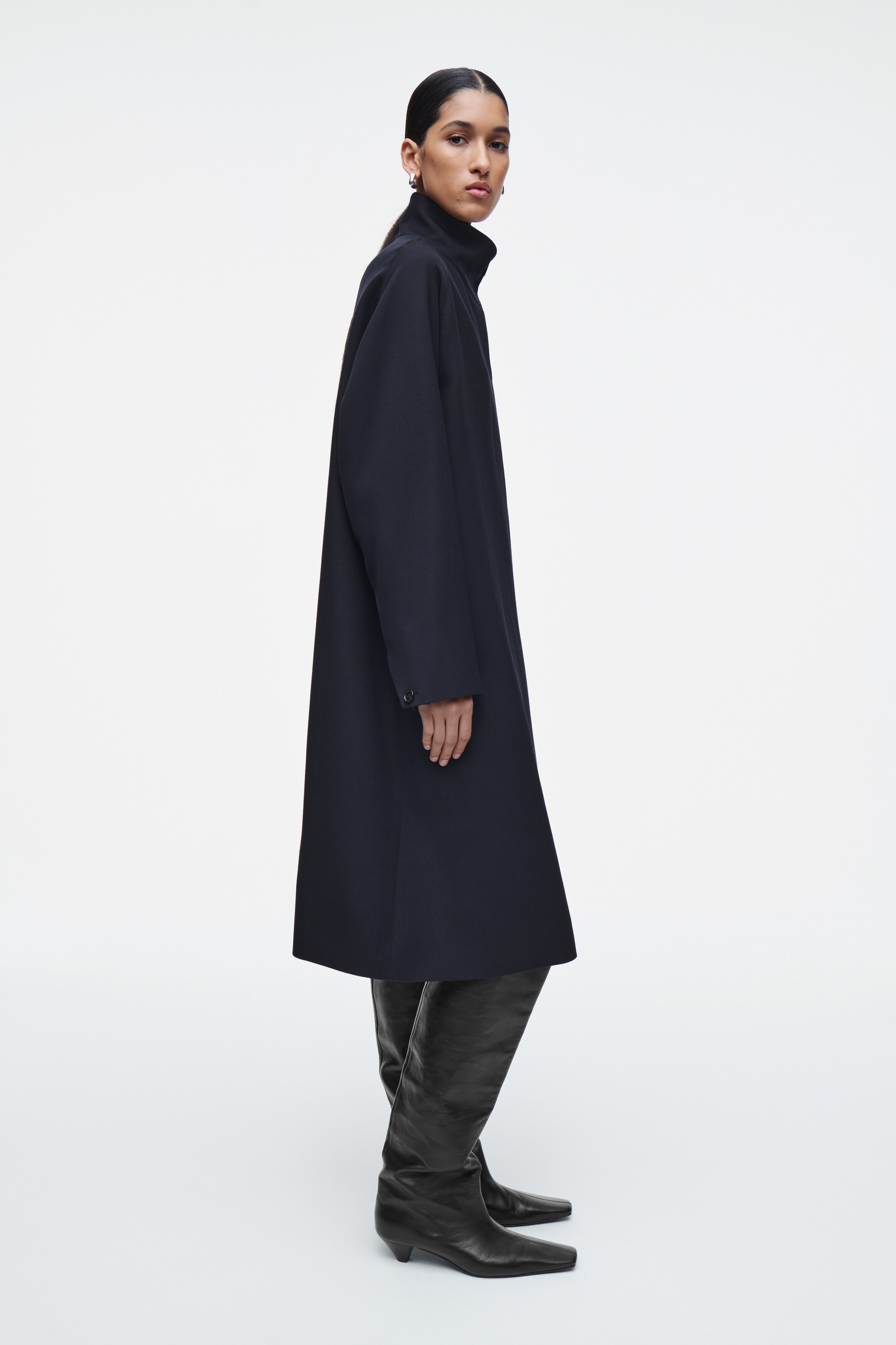 Visualizza immagine più grande: CAPPOTTO A TRAPEZIO IN MISTO LANA - BLU NAVY - DONNA | H&M IT 3