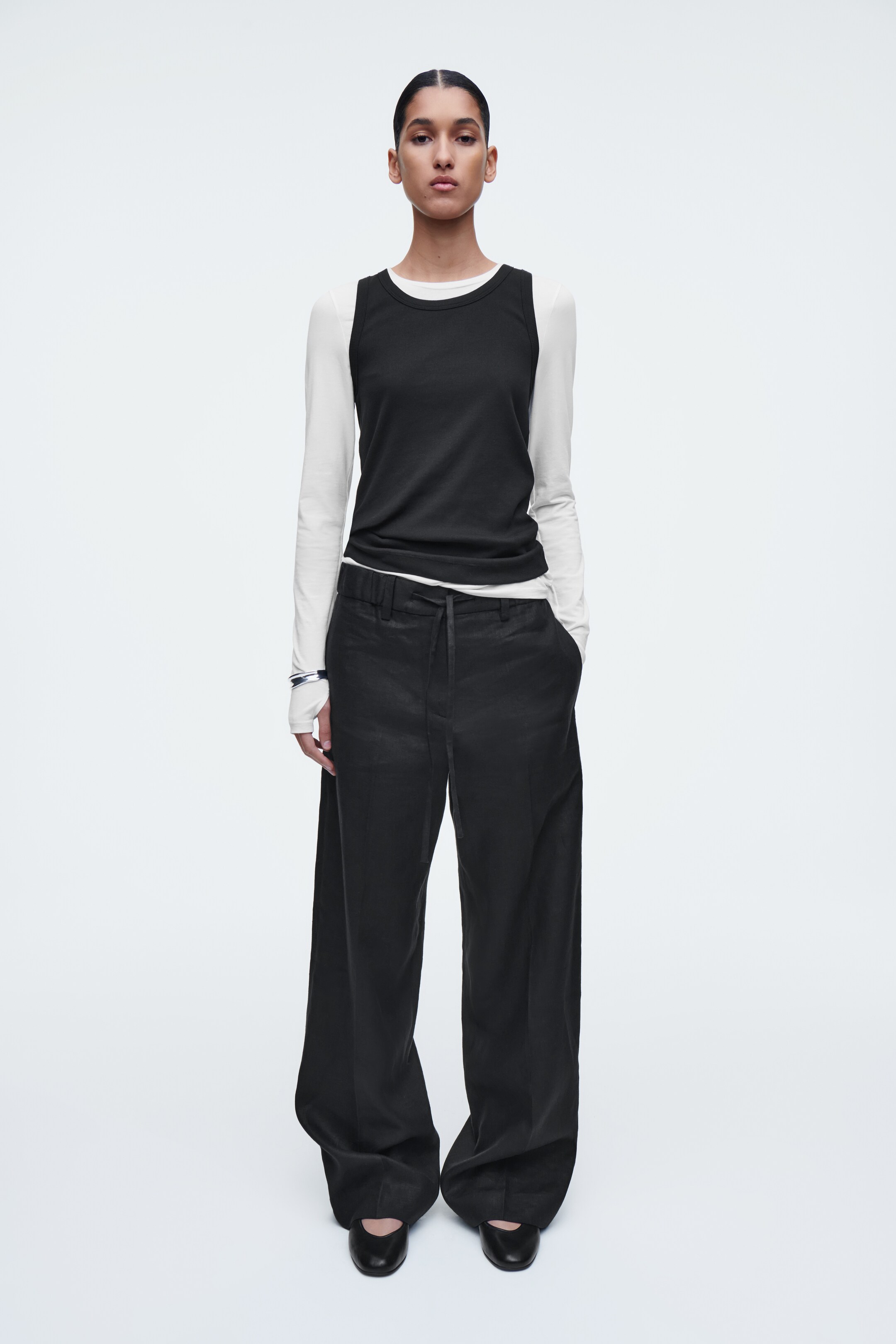 Agrandir l'image: JOGGING TAILLE AJUSTABLE LIN - NOIR - FEMME | H&M CH 2