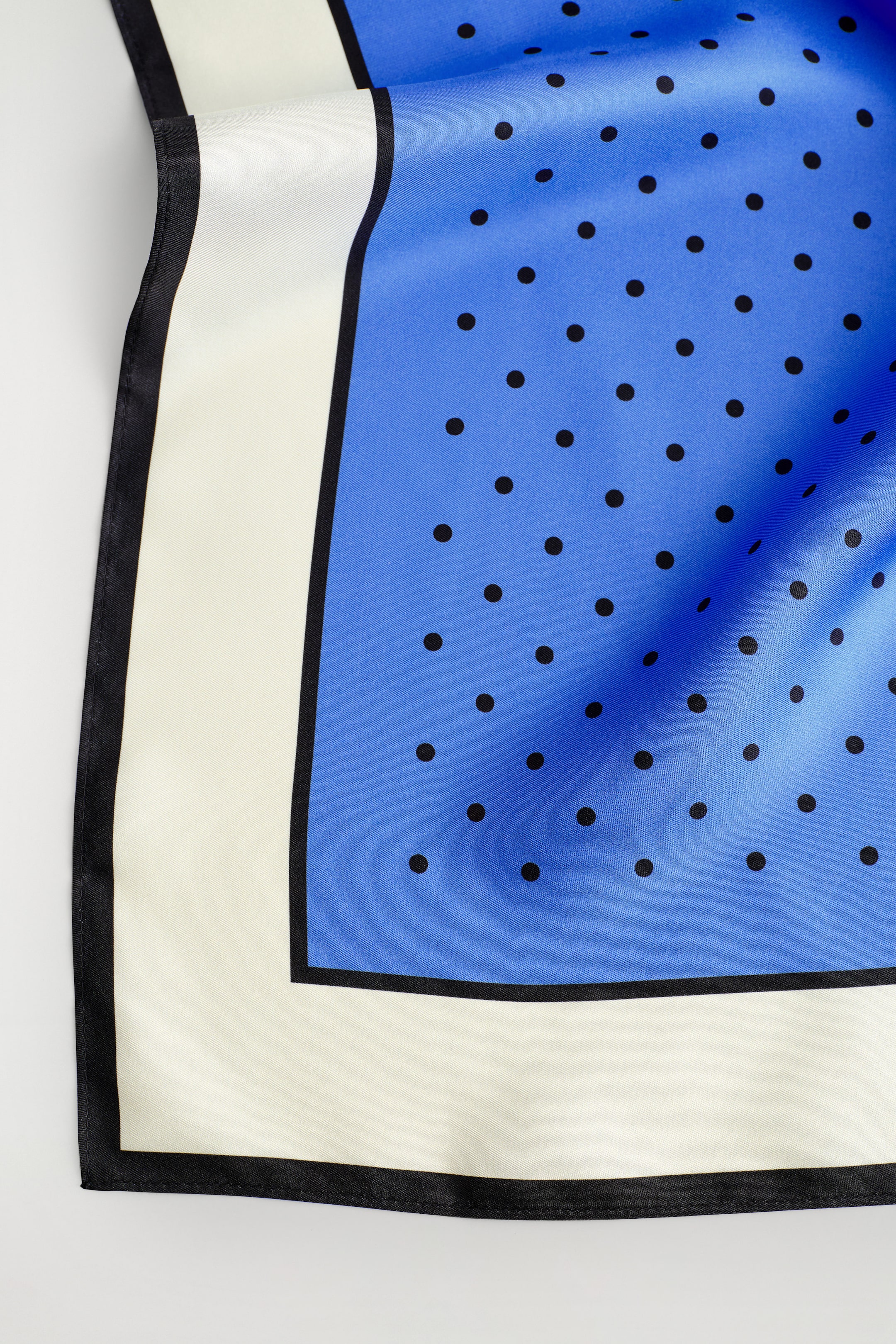 StillMedia/DescriptiveDetail