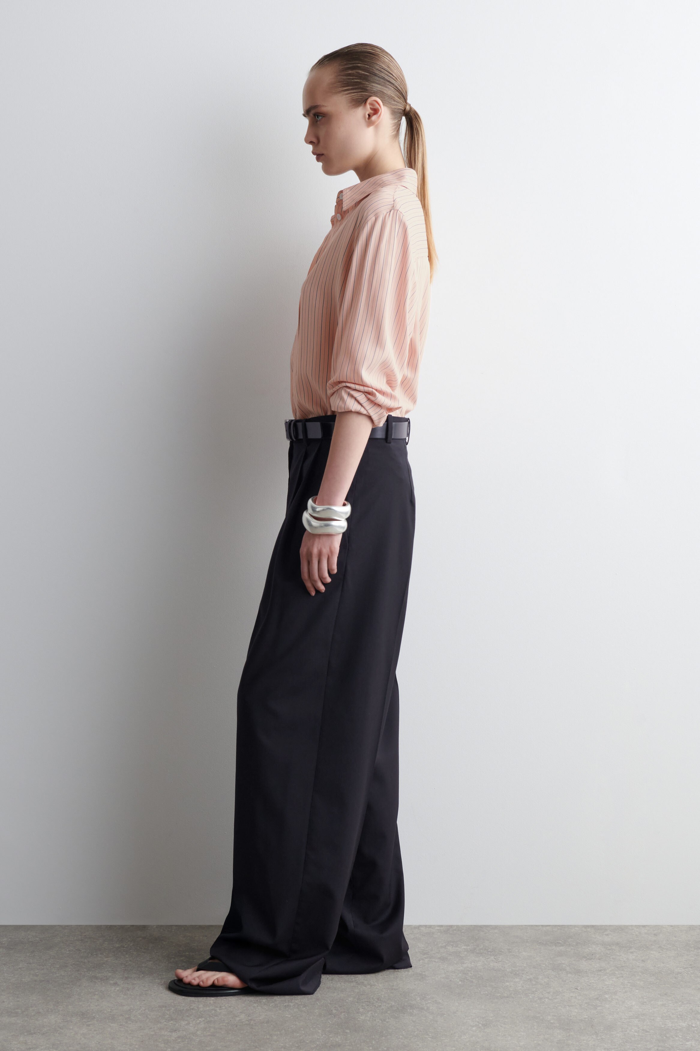 theory2025 シャツ Striped Straight Shirt B m_5000950326_09?$Thumbnail$
