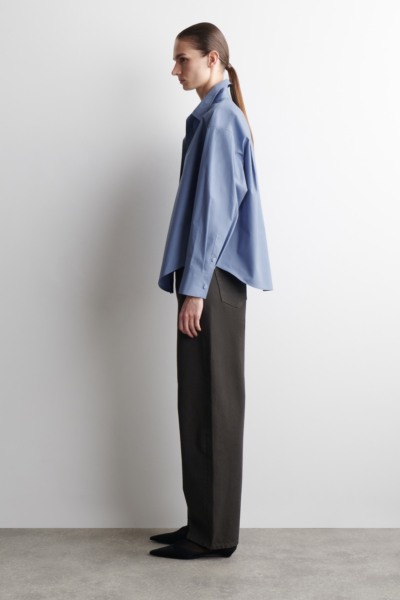 BAWEŁNIANA KOSZULA Z OTWARTYM KOŁNIERZYKIEM - NIEBIESKI - 7