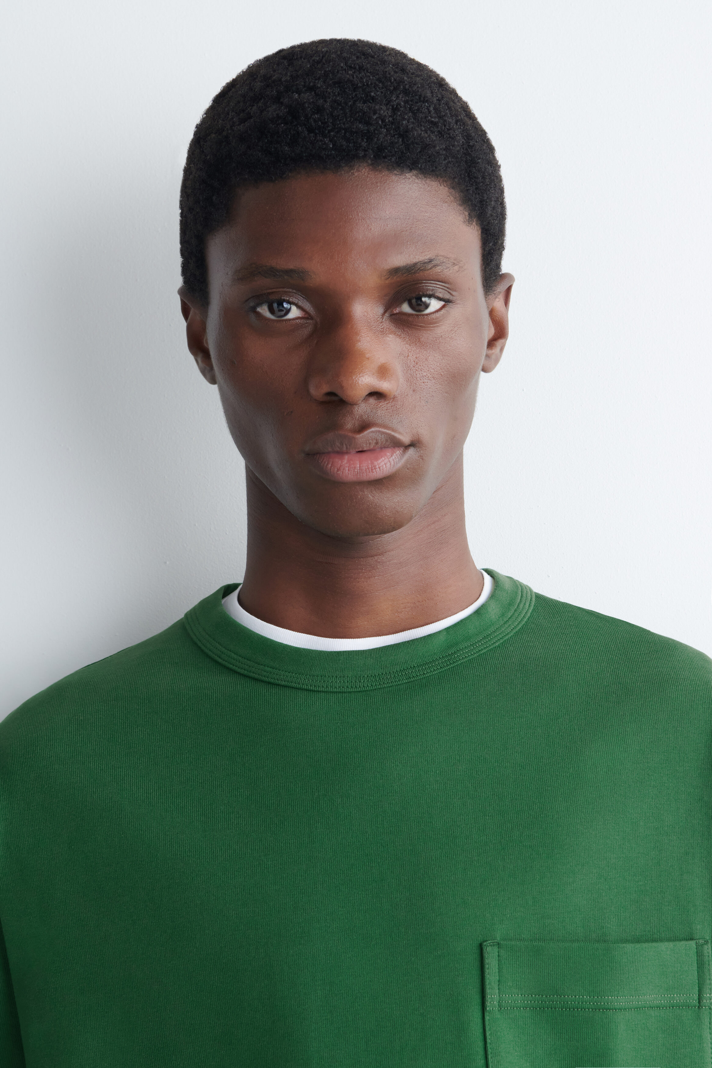 OVERSIZED POCKET-DETAIL T-SHIRT - DARK GREEN | COS DK