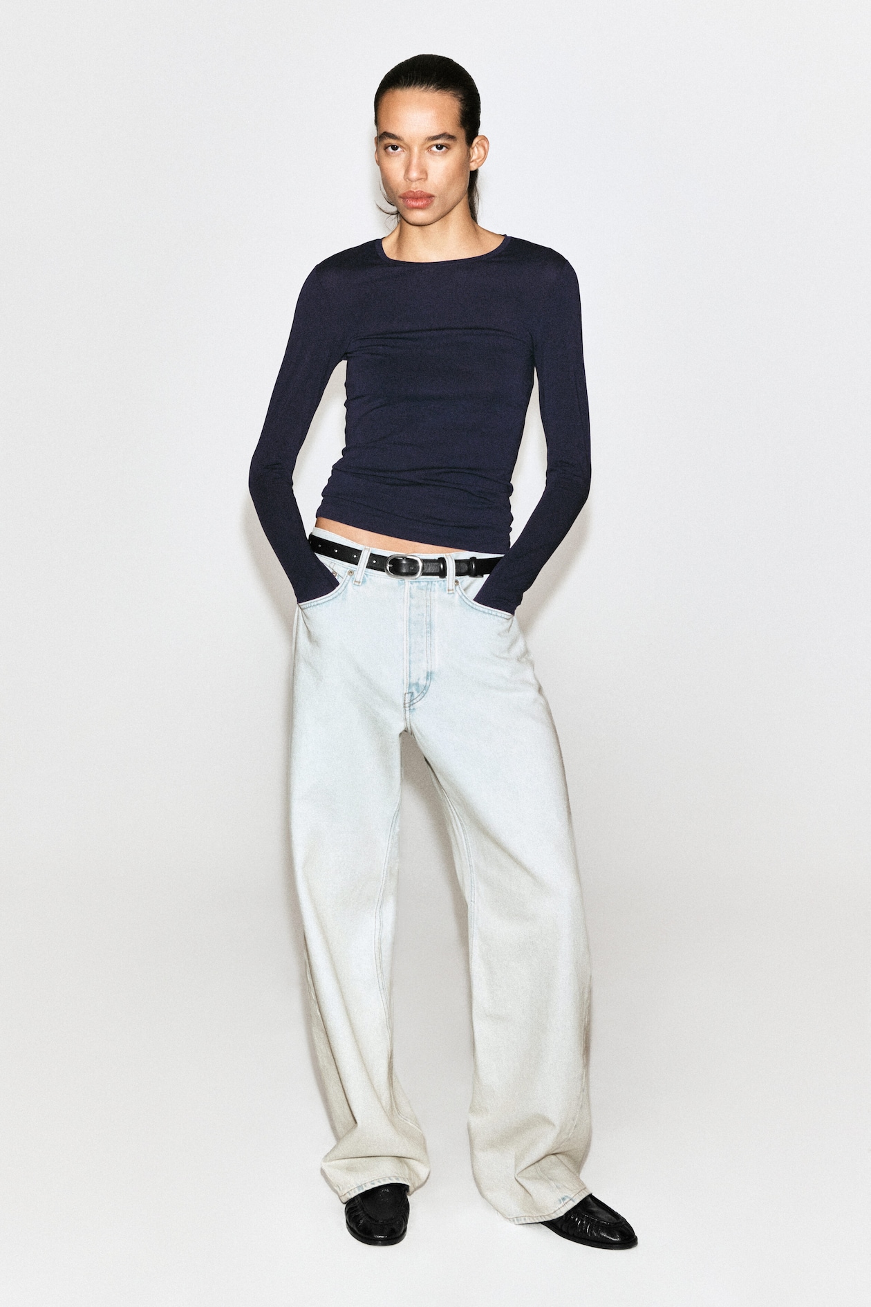 SLIM MERINO WOOL TOP — NAVY