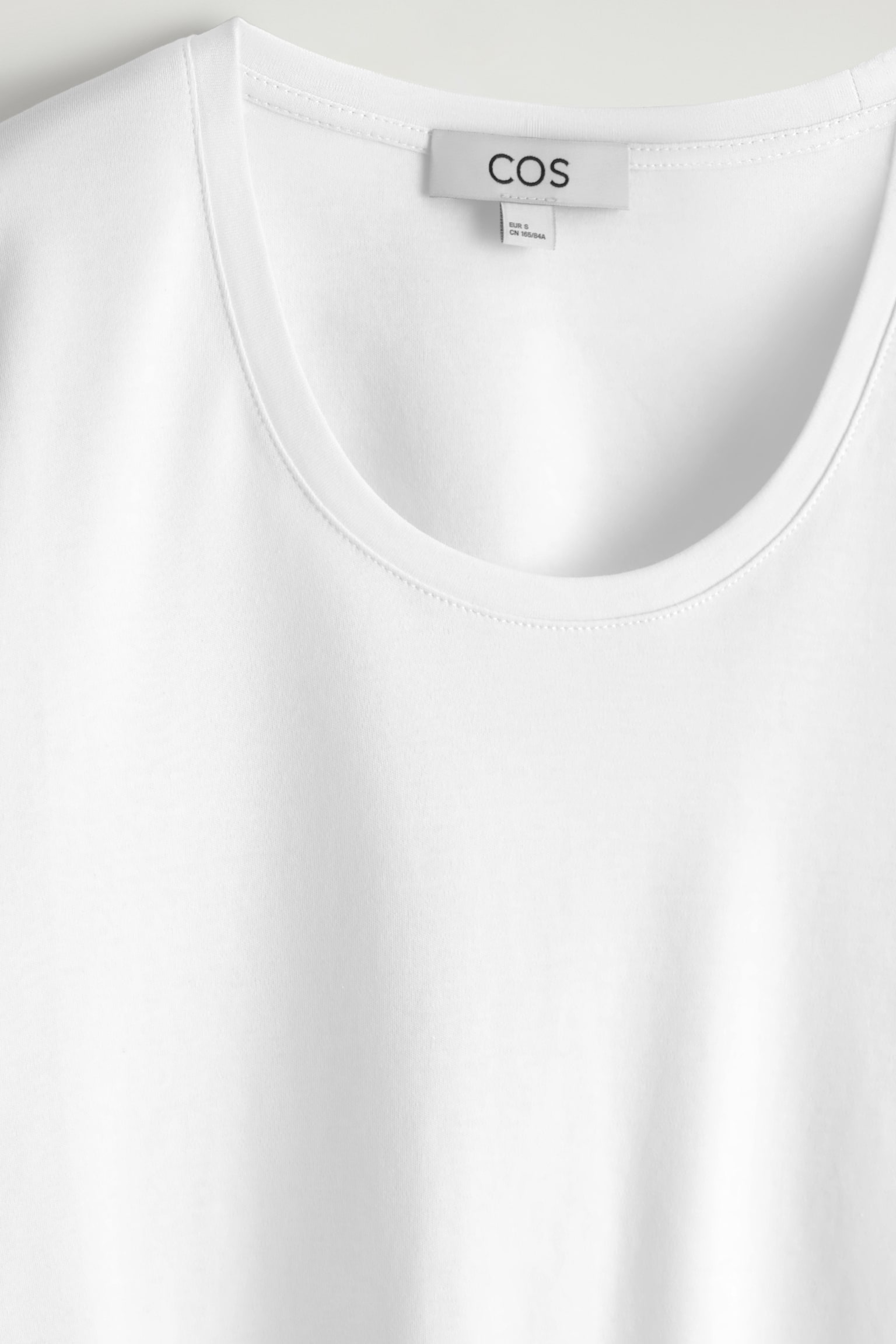 TRICOU DIN BUMBAC CU DECOLTEU ROTUNJIT - ALB/MARO/ALBASTRU - 6