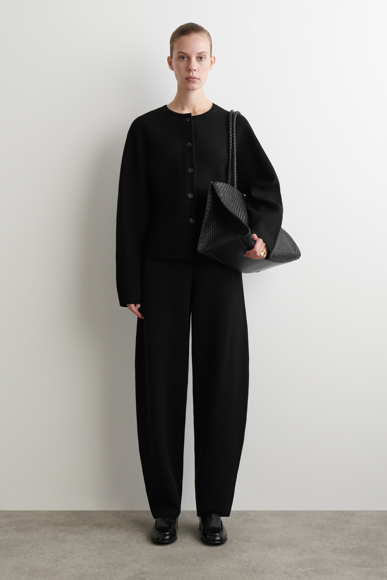 SCULPTED WOOL CARDIGAN - BLACK - 7