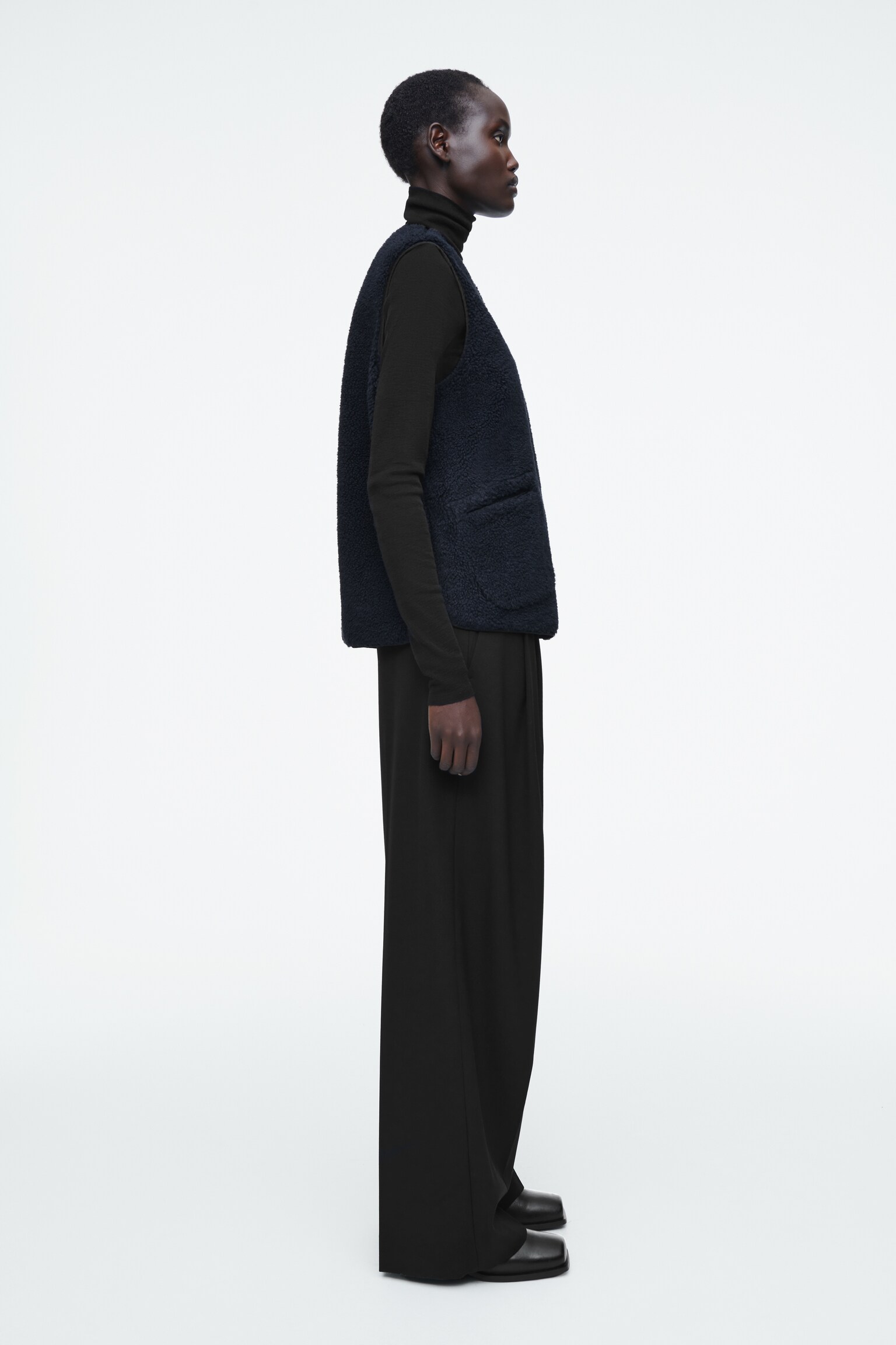 GILET OVERSIZE EN FAUSSE PEAU LAINÉE - BLEU MARINE/IVOIRE - 5