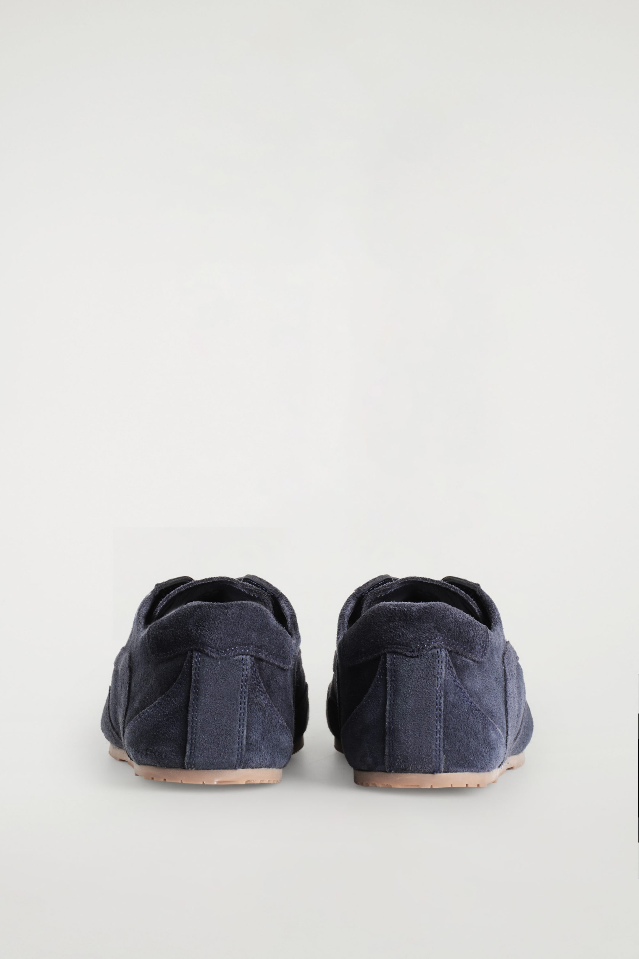 MINIMAL SUEDE SNEAKERS