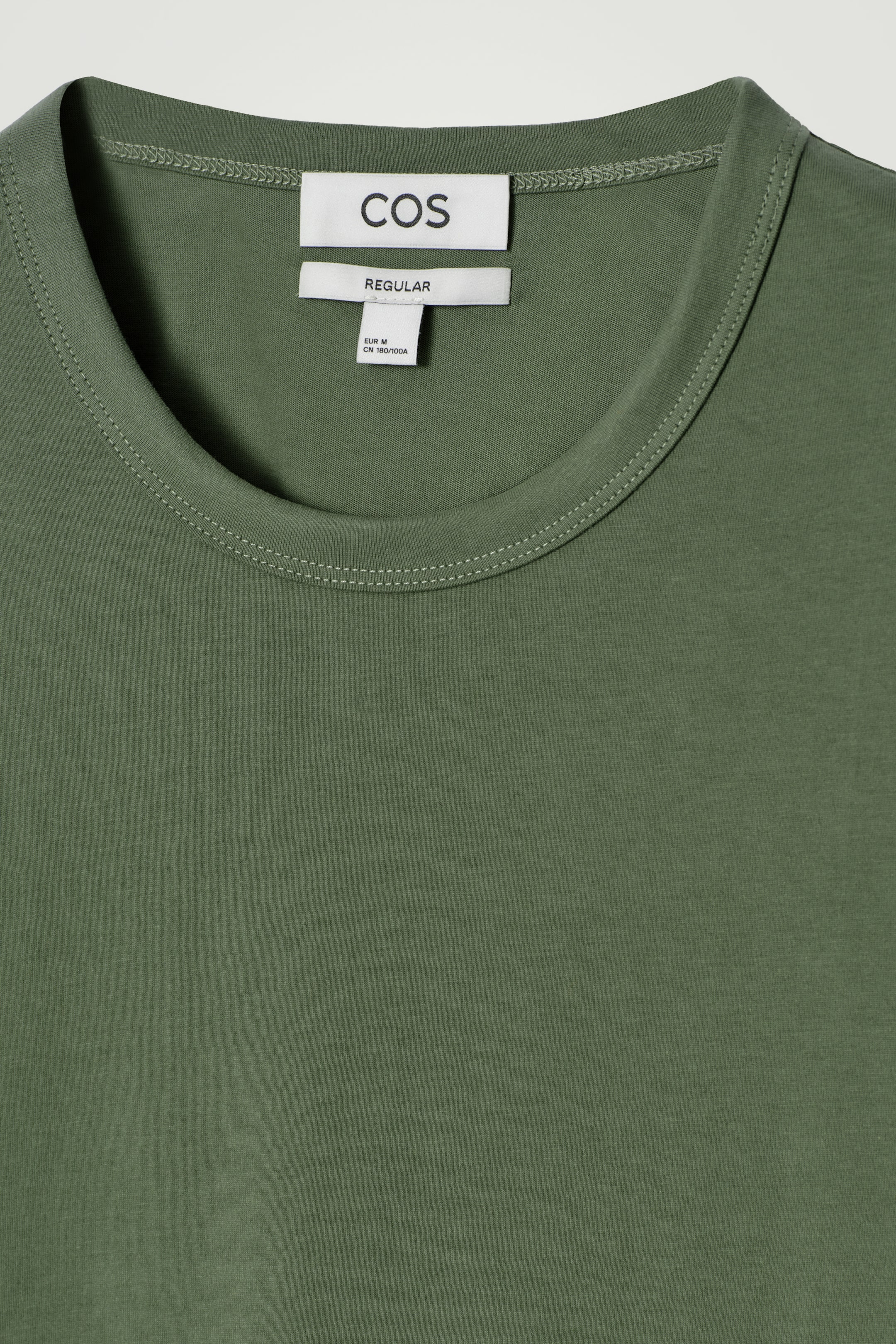 Zobraziť väčší obrázok: TRIČKO Z ČESANEJ BAVLNY REGULAR - KHAKI - MUŽI | H&M SK 6