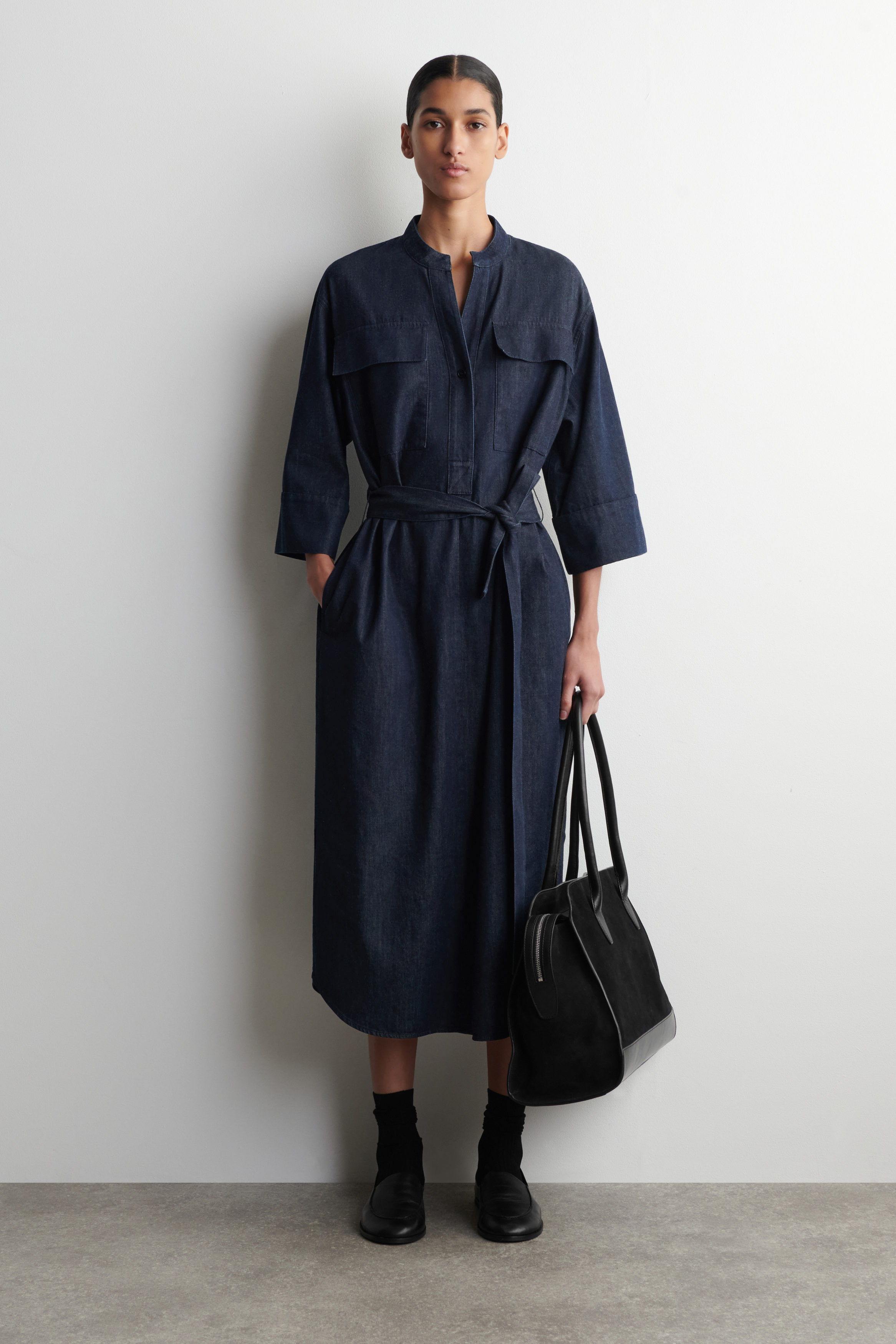 DENIM UTILITY MIDI SHIRT DRESS - DARK BLUE | COS