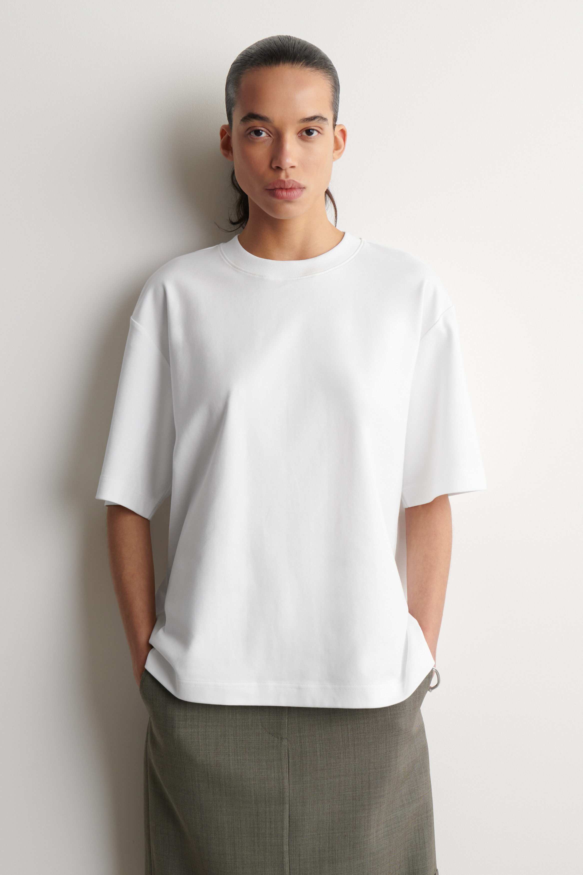 OVERSIZED T-SHIRT - WHITE | COS US