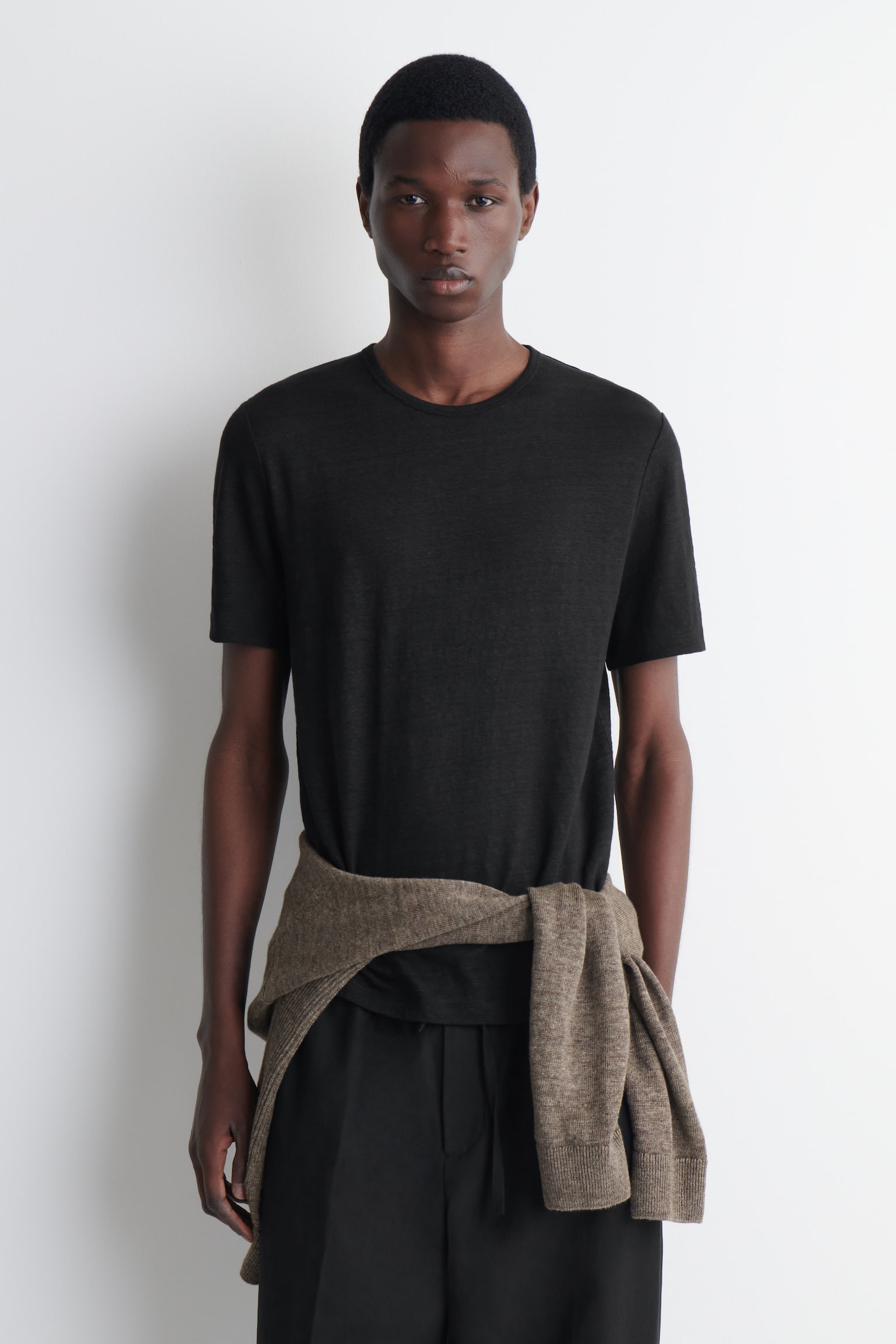 TRICOU DIN JERSEU DE IN - NEGRU - 1