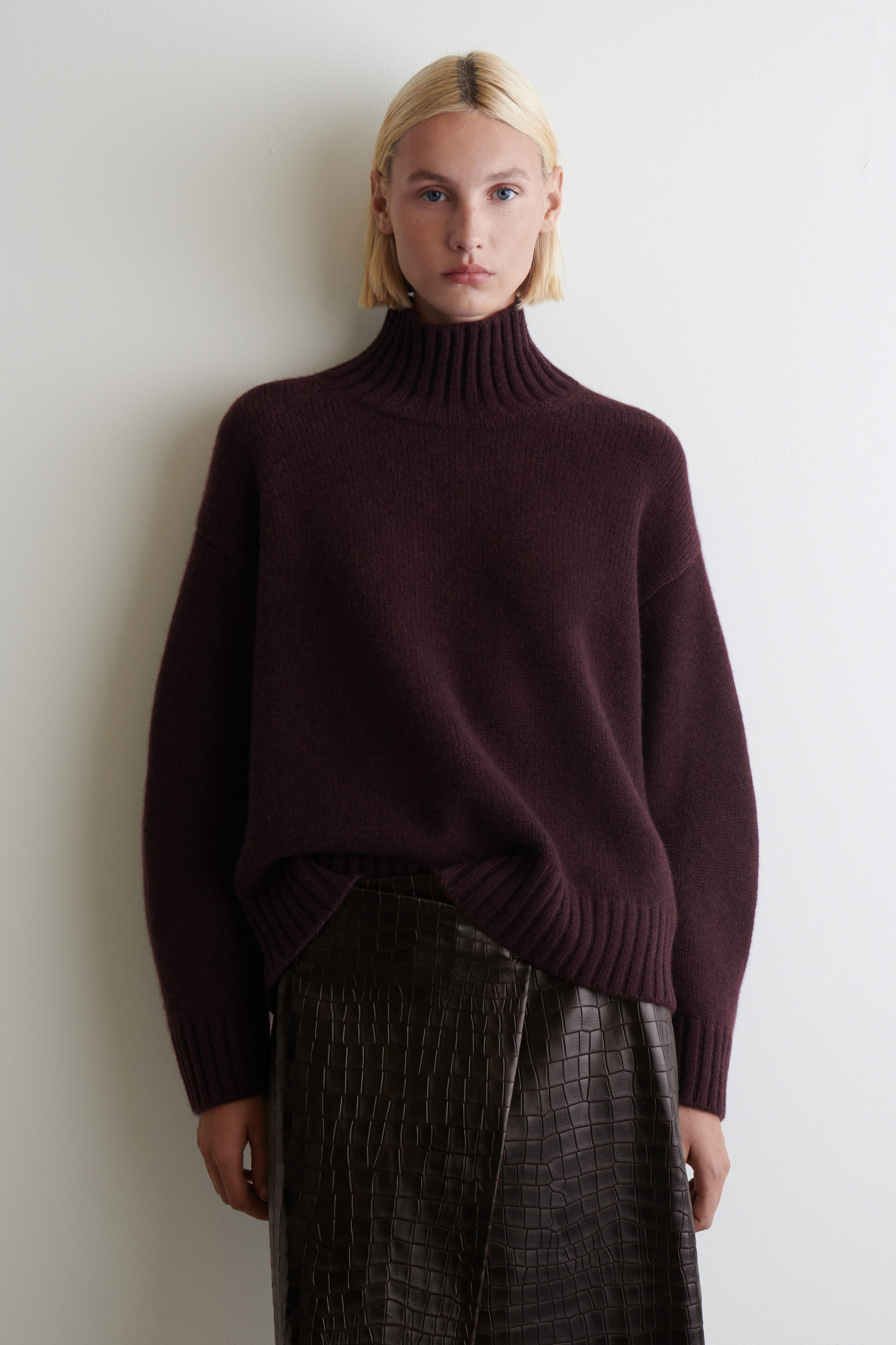 〈美品〉CABaN Border Cotton Cashmere Knit M Women's Caban in Monochrome Cashmere | Kiton
