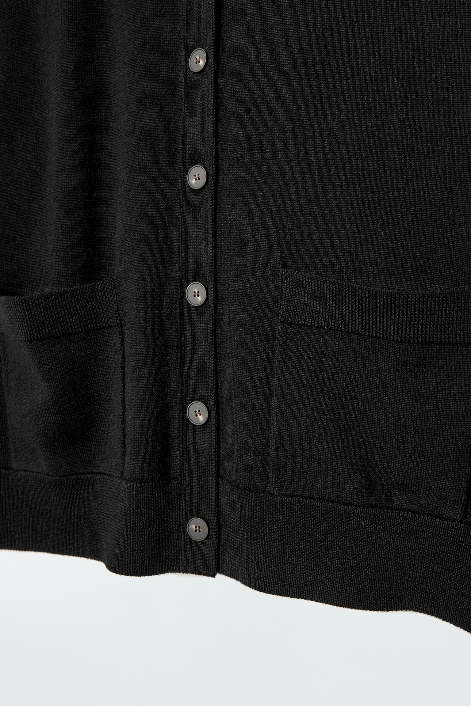CÁRDIGAN DE LANA MERINO CON CUELLO REDONDO - NEGRO - 6