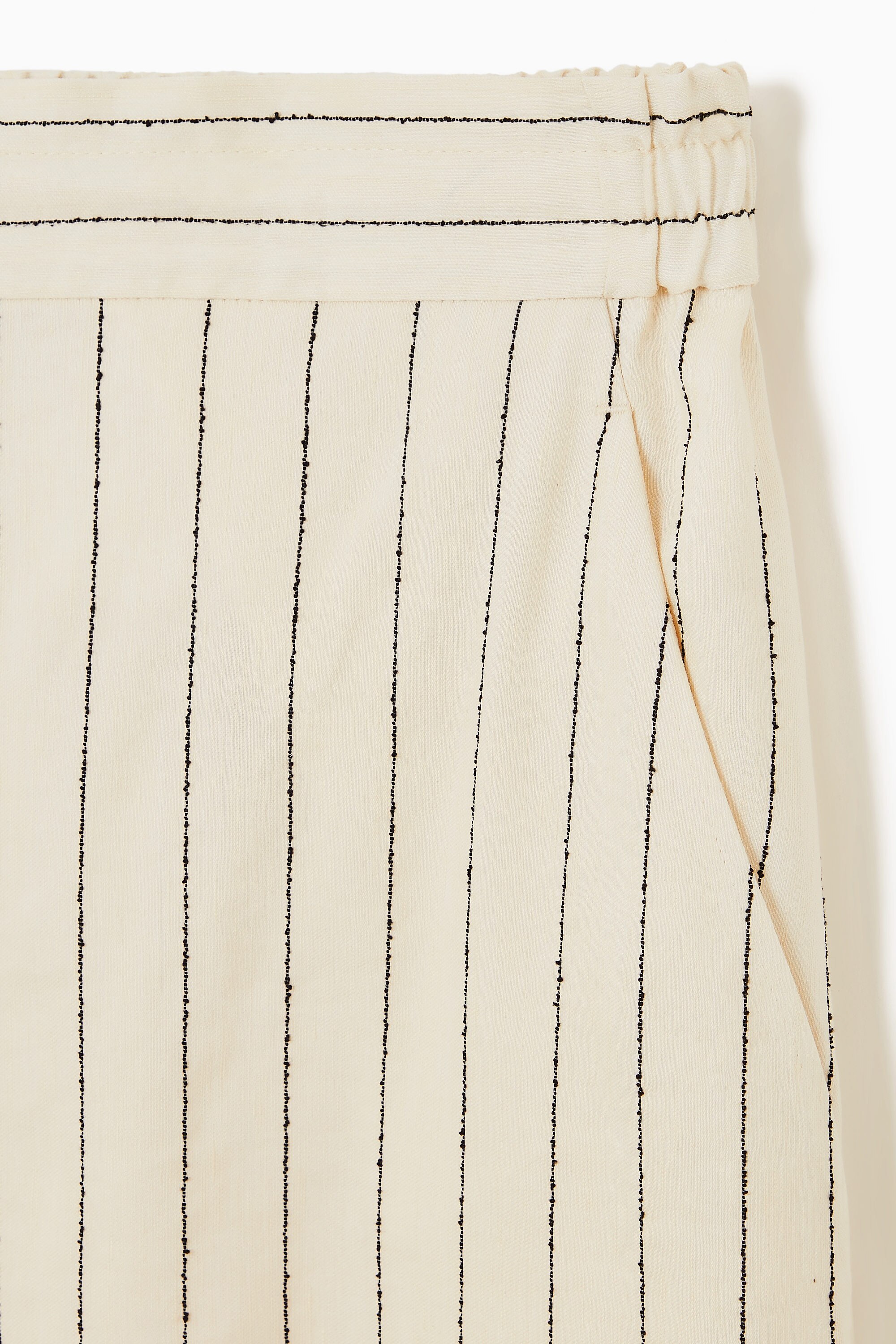 【送料&関税込】Golden  Beige Pinstriped Trousers 6c53469244a005652465b74fb0ba5b