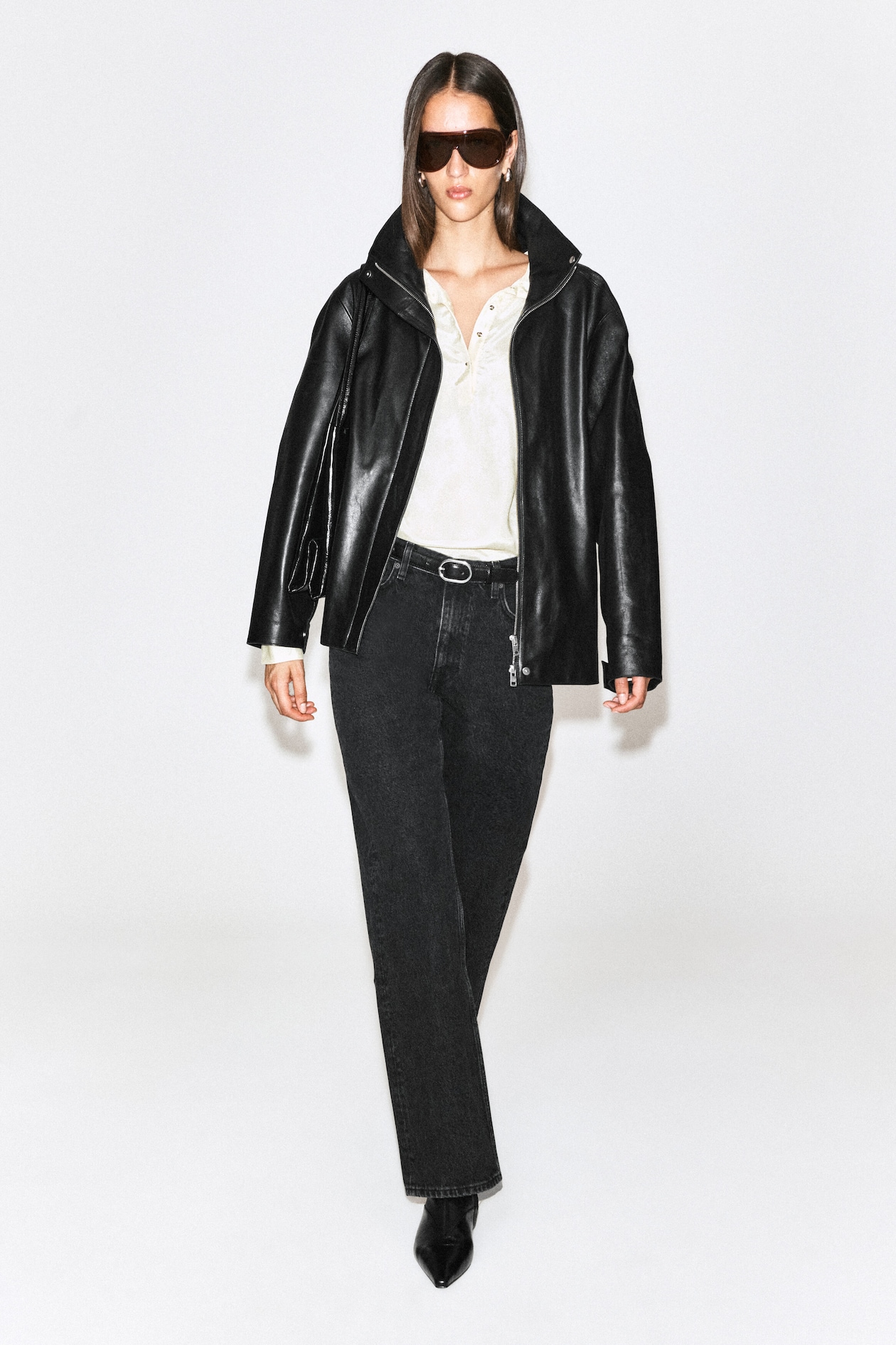 CHORD STRAIGHT-LEG JEANS — FADED BLACK