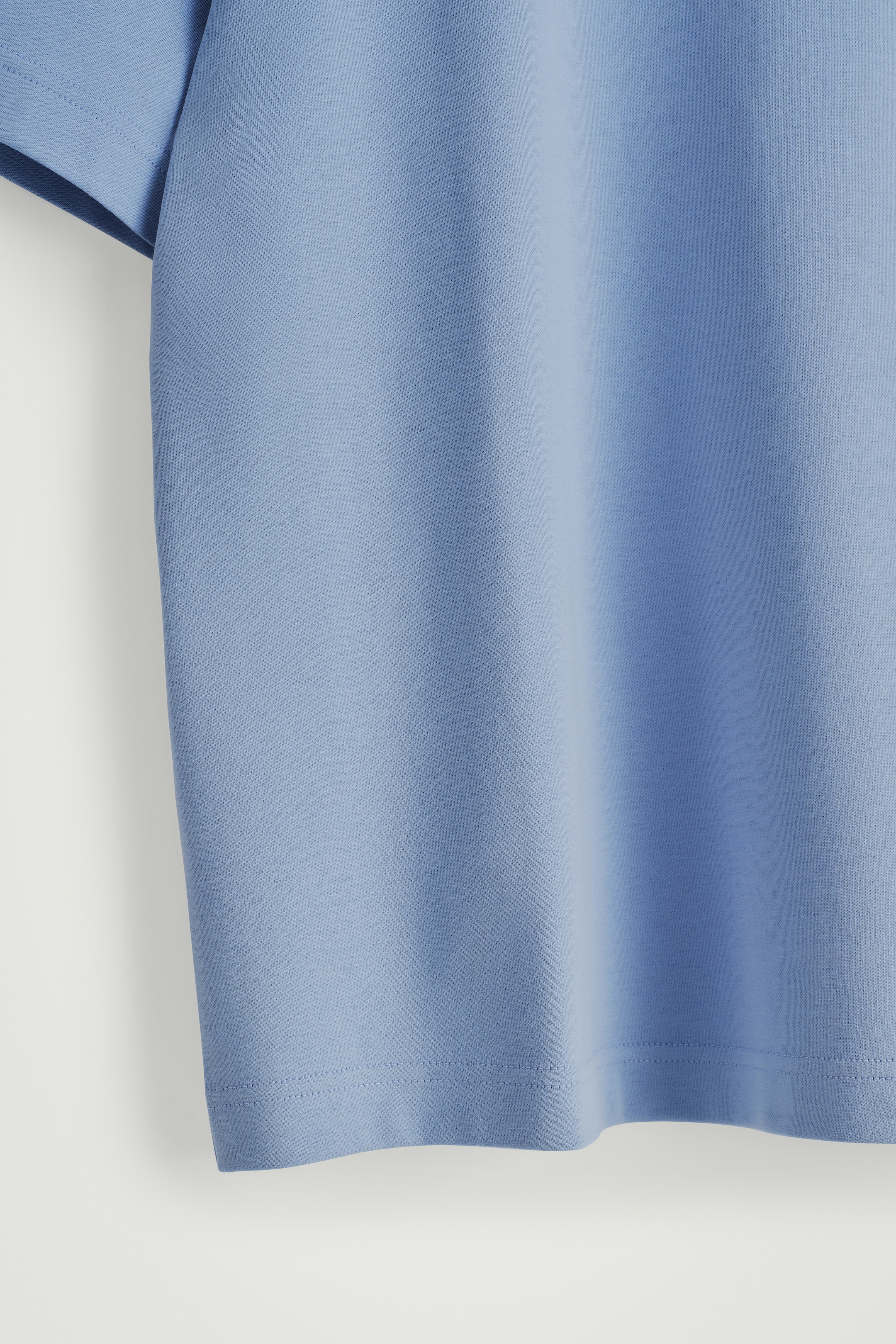 Zobacz większy obraz: BAWEŁNIANY T-SHIRT Z OKRĄGŁYM DEKOLTEM - JASNONIEBIESKI - ON | H&M PL 8
