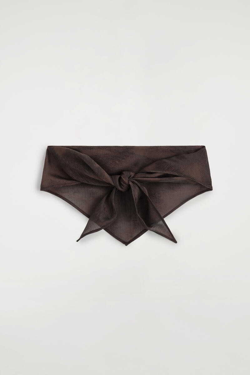 Animal-Jacquard Neck Scarf