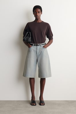 KNEE-LENGTH DENIM SHORTS — LIGHT BLUE 1