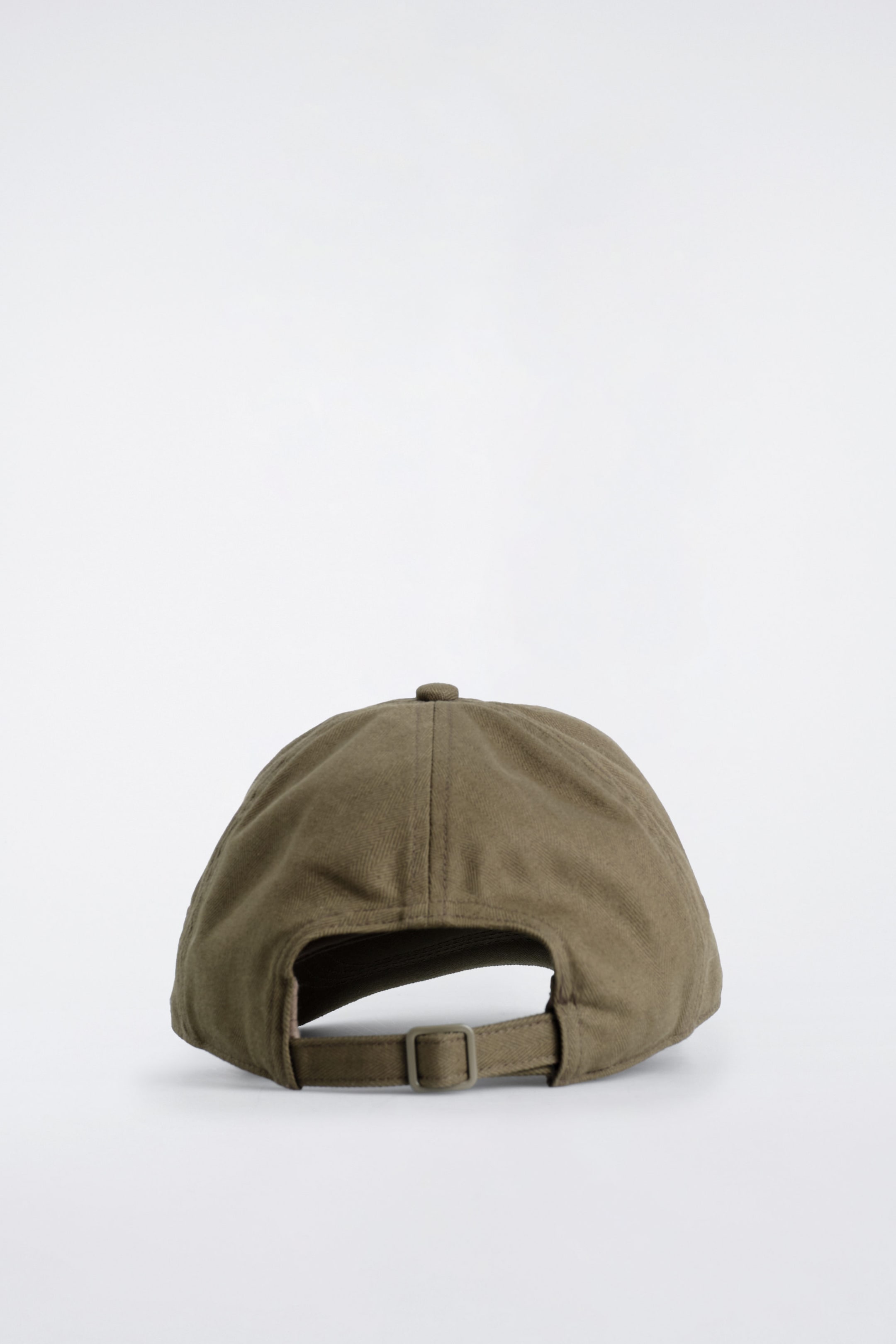 StillMedia/DescriptiveDetail