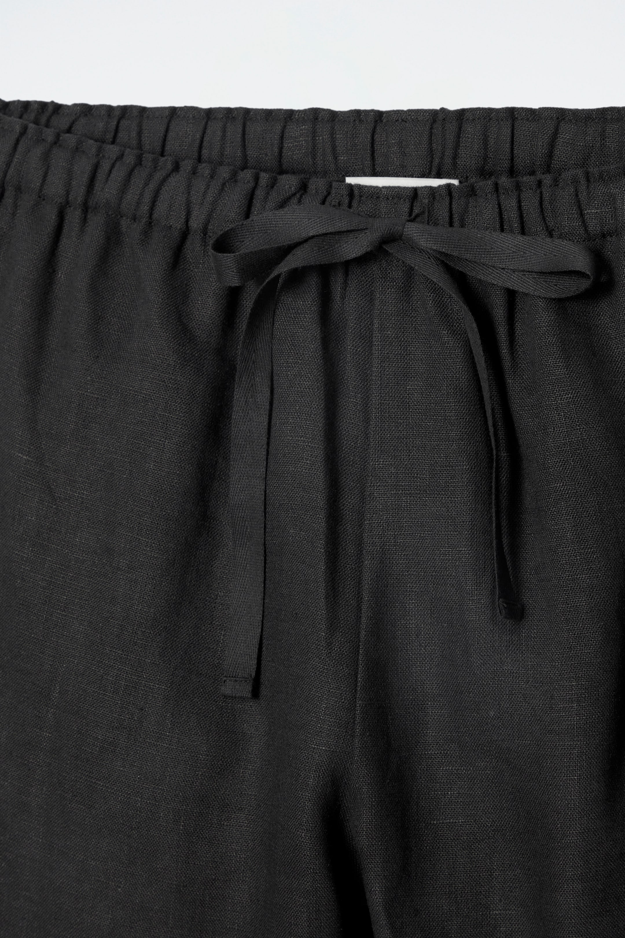 View larger image: DRAWSTRING LINEN TROUSERS - BLACK - Ladies | H&M GB 2