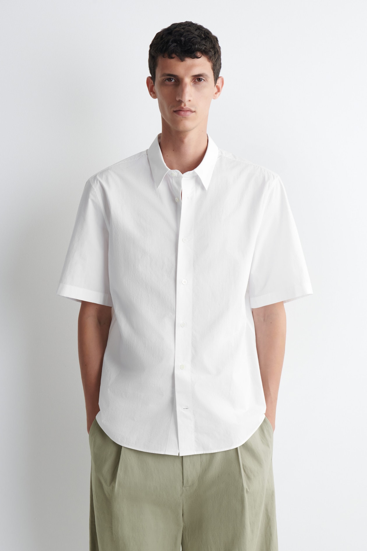 RELAXED COTTON SHORT-SLEEVED SHIRT — WHITE