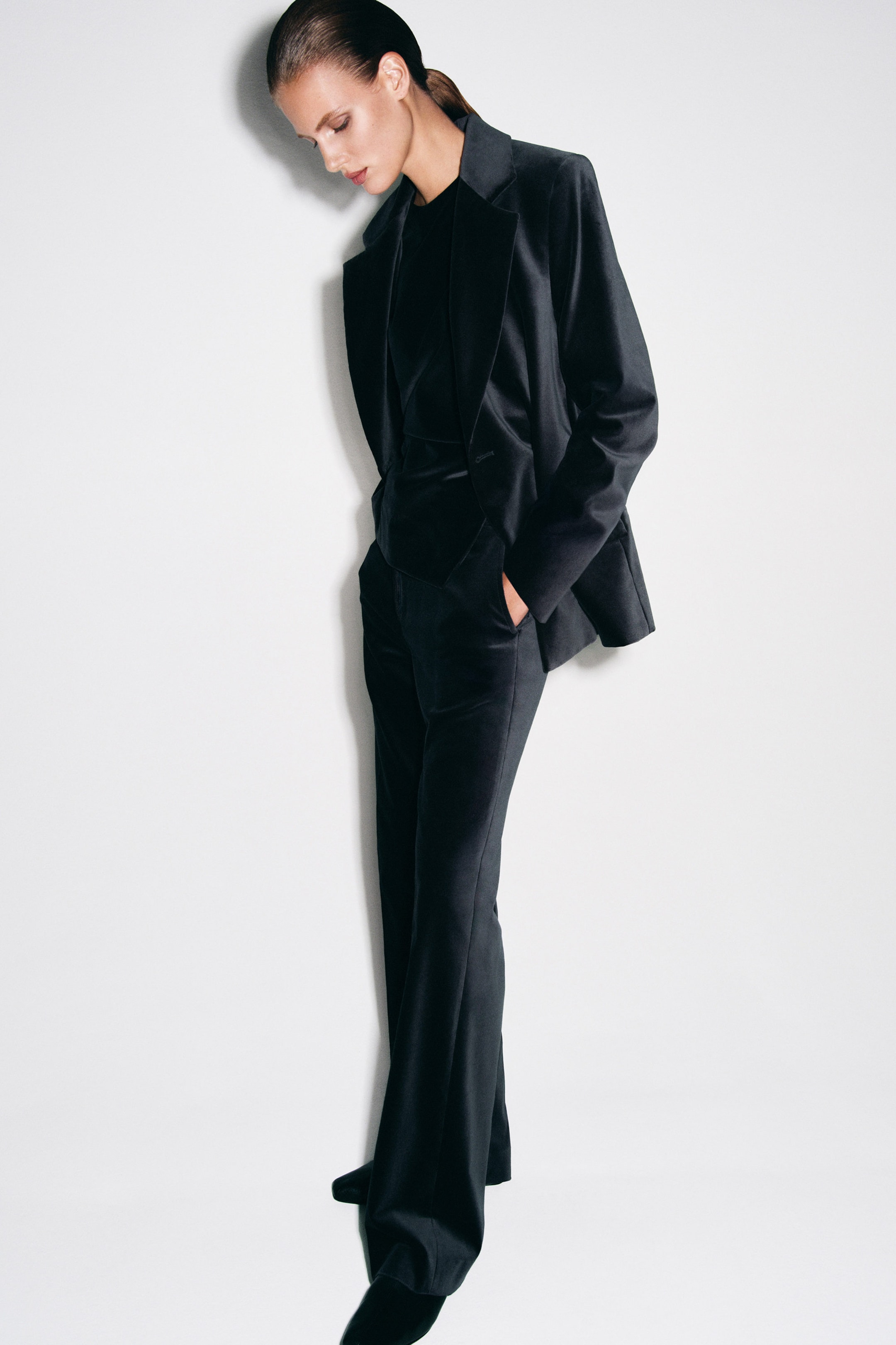 VELVET STRAIGHT-LEG PANTS