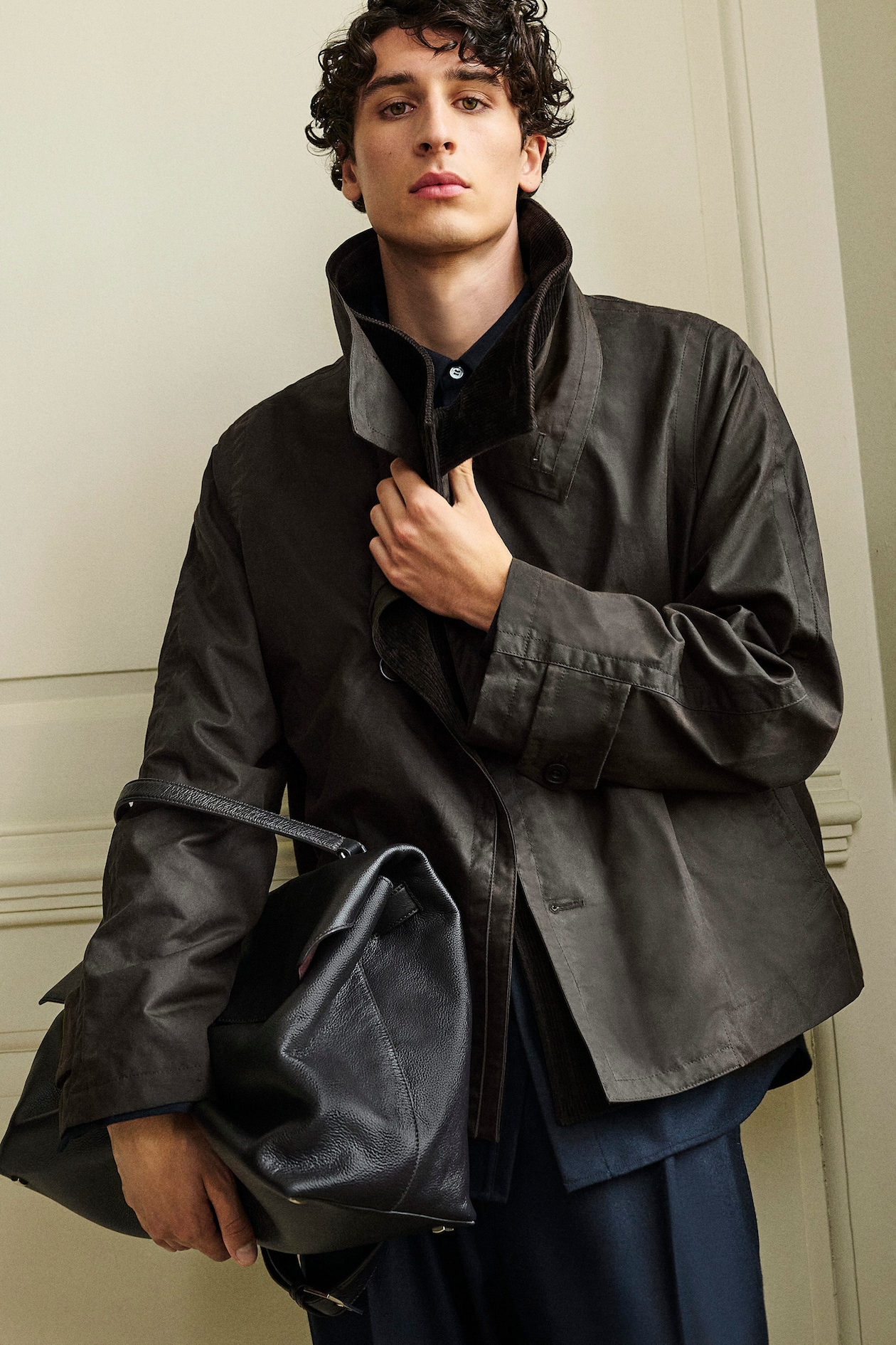 TRULLO OVERSIZED FLAP BAG - LEATHER — ESPRESSO