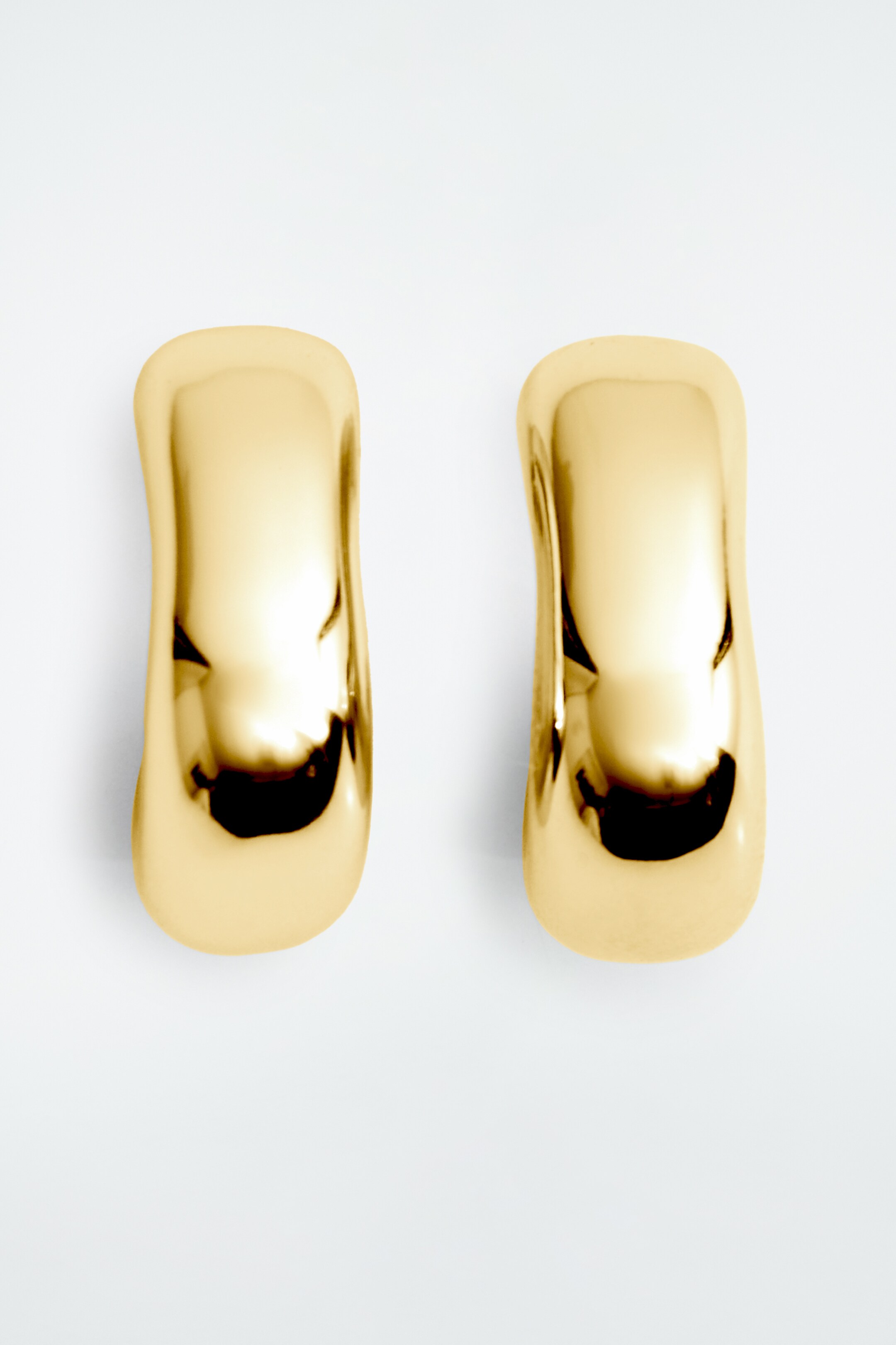 View larger image: MINI CHUNKY SQUARED HOOP EARRINGS - GOLD - Ladies | H&M GB 4