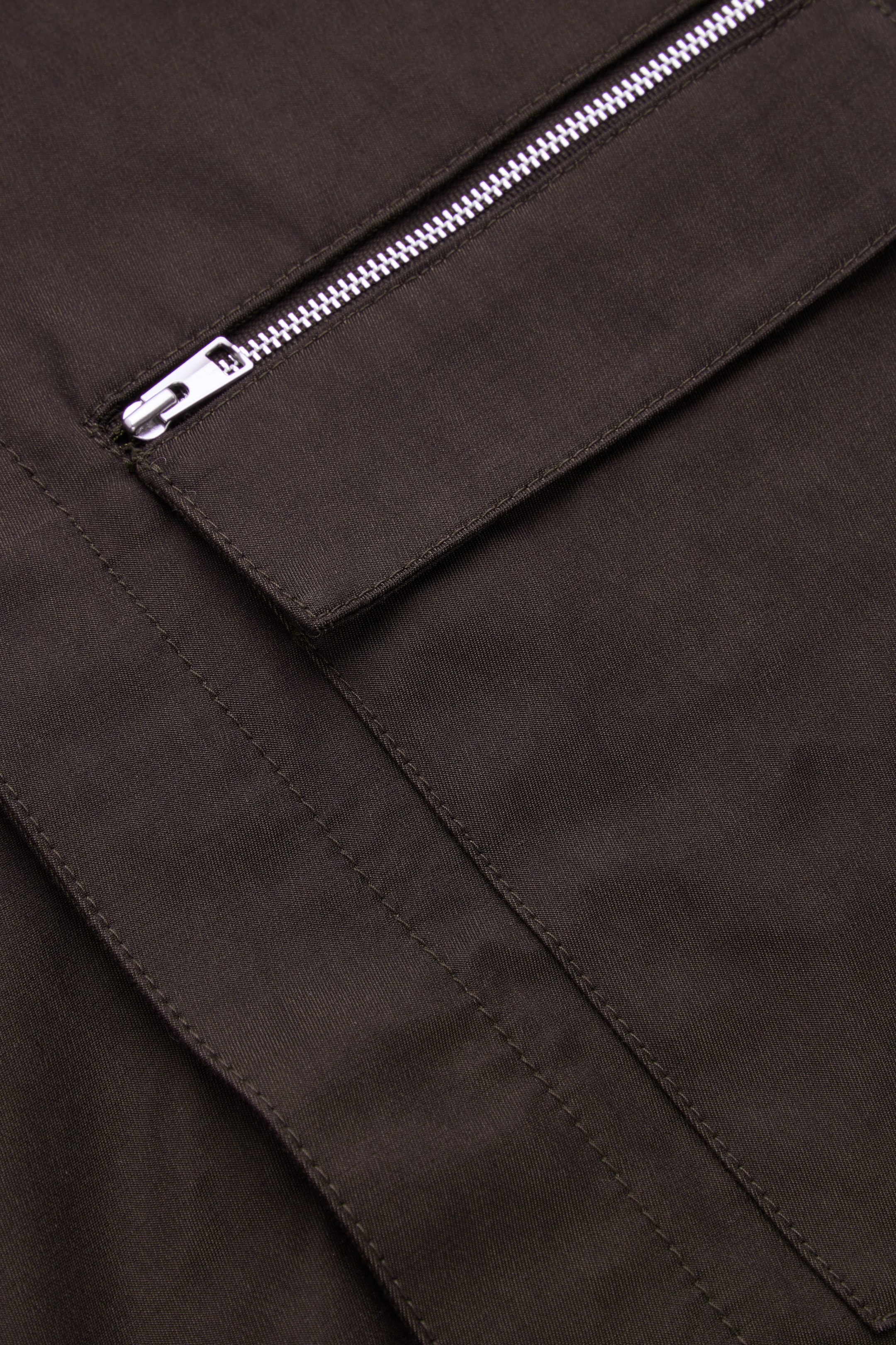 StillMedia/DescriptiveDetail