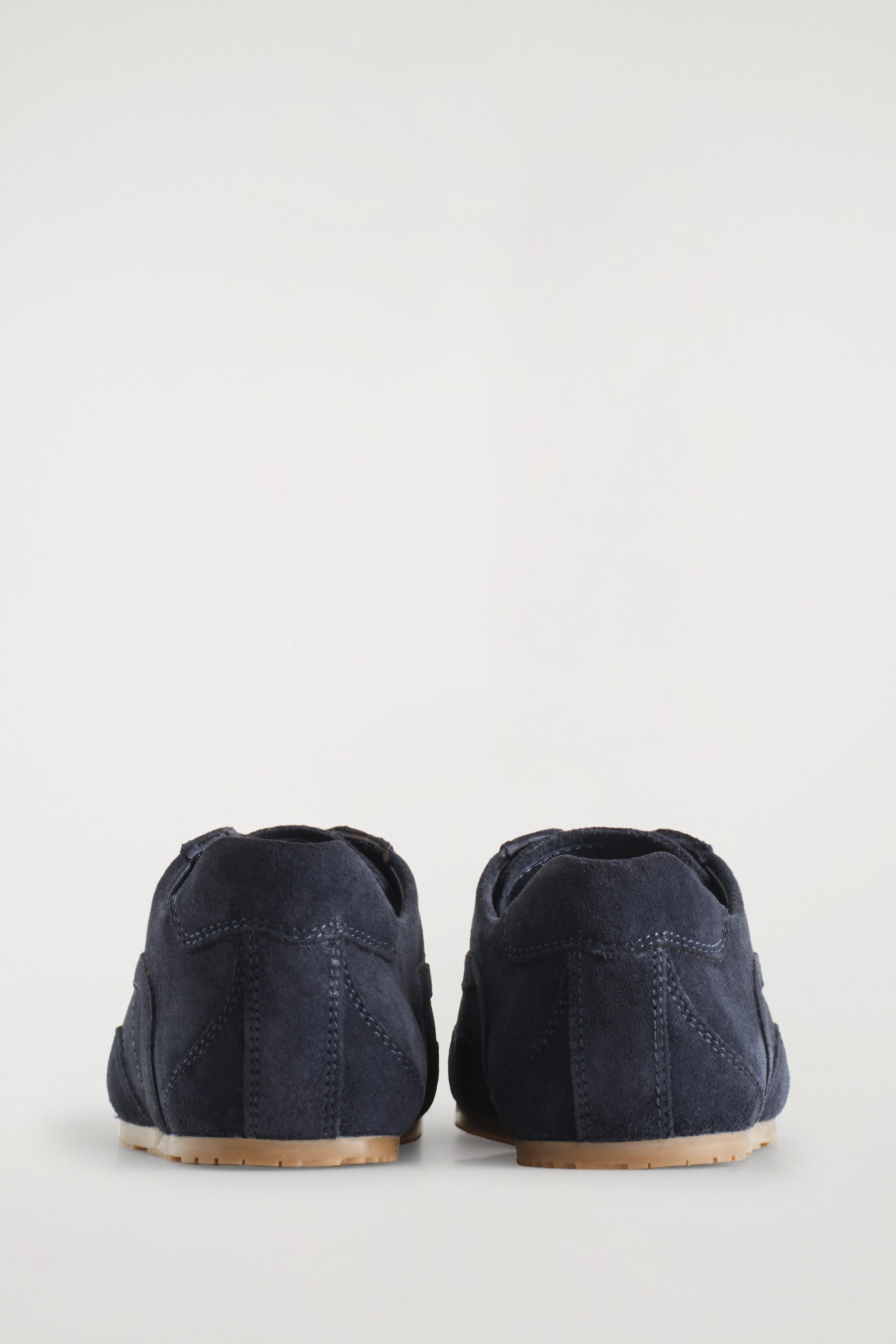 MINIMAL LEATHER SNEAKERS
