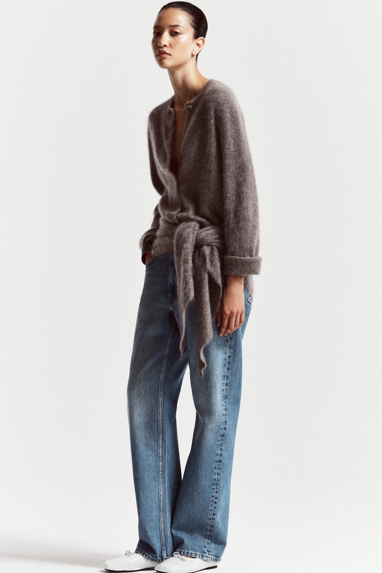BRUSHED PURE CASHMERE CREW-NECK CARDIGAN — DARK BEIGE