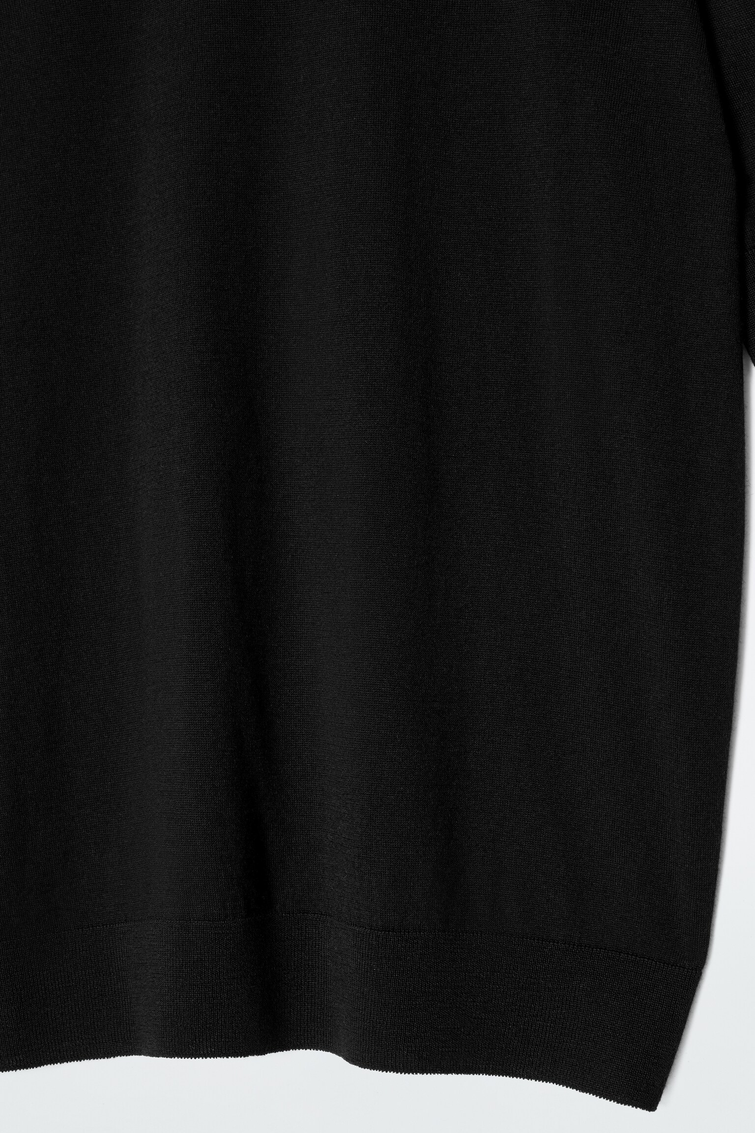 SLIM MERINO WOOL SEAMLESS T-SHIRT - BLACK/BLUE - 4