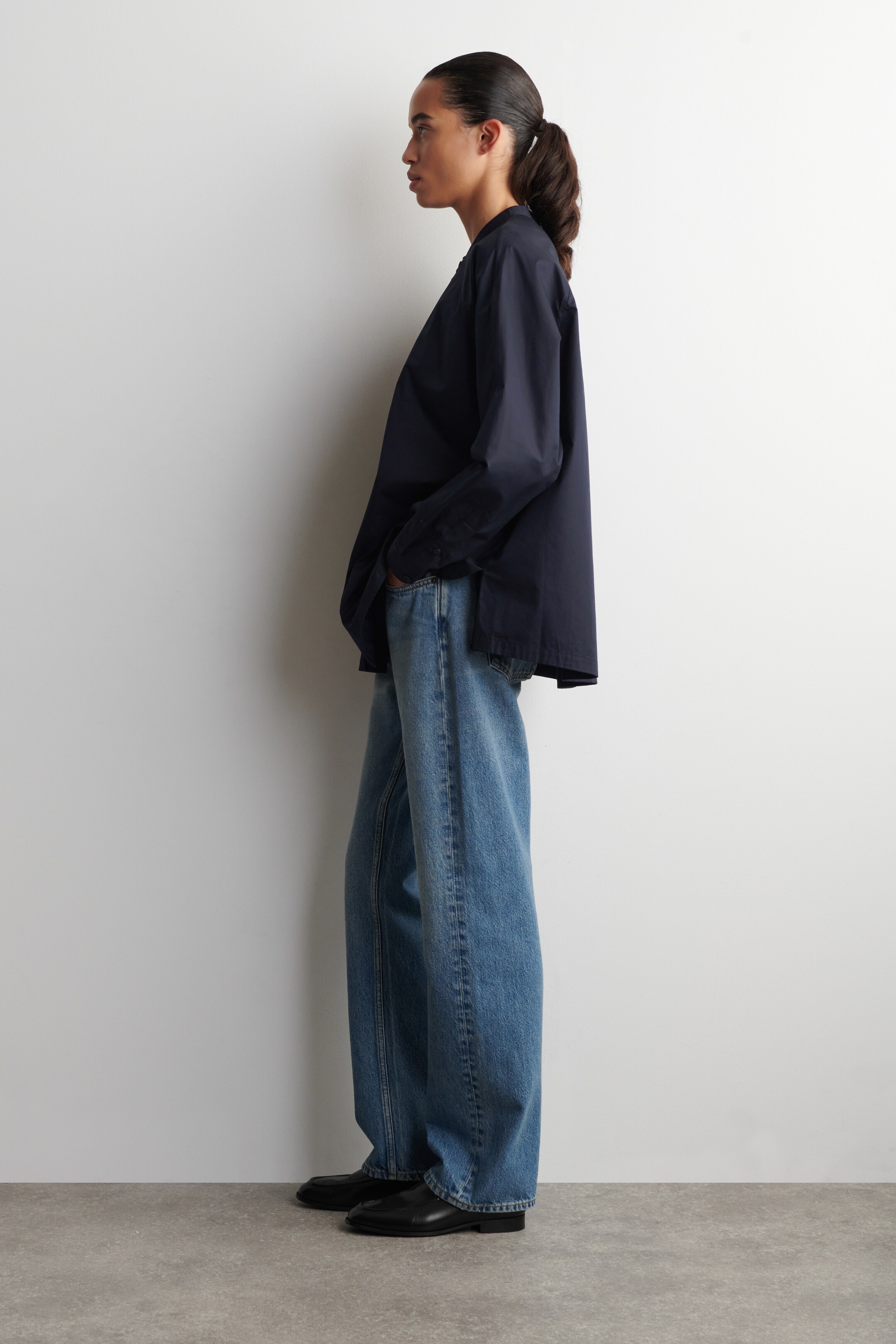 Grotere afbeelding bekijken: KATOENEN HEMD MET OUDERWETSE KRAAG - MARINEBLAUW - DAMES | H&M BE 3