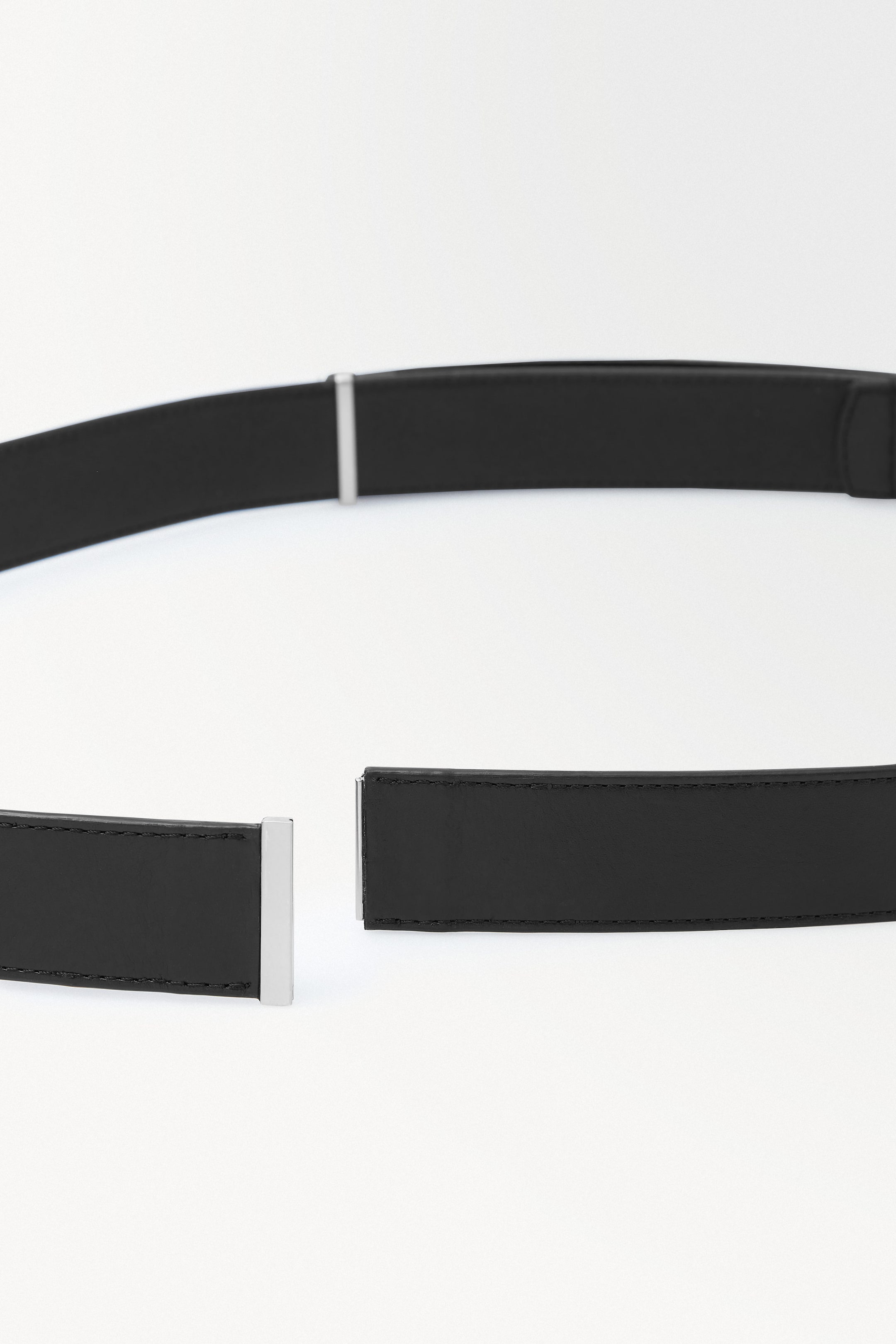 StillMedia/DescriptiveDetail