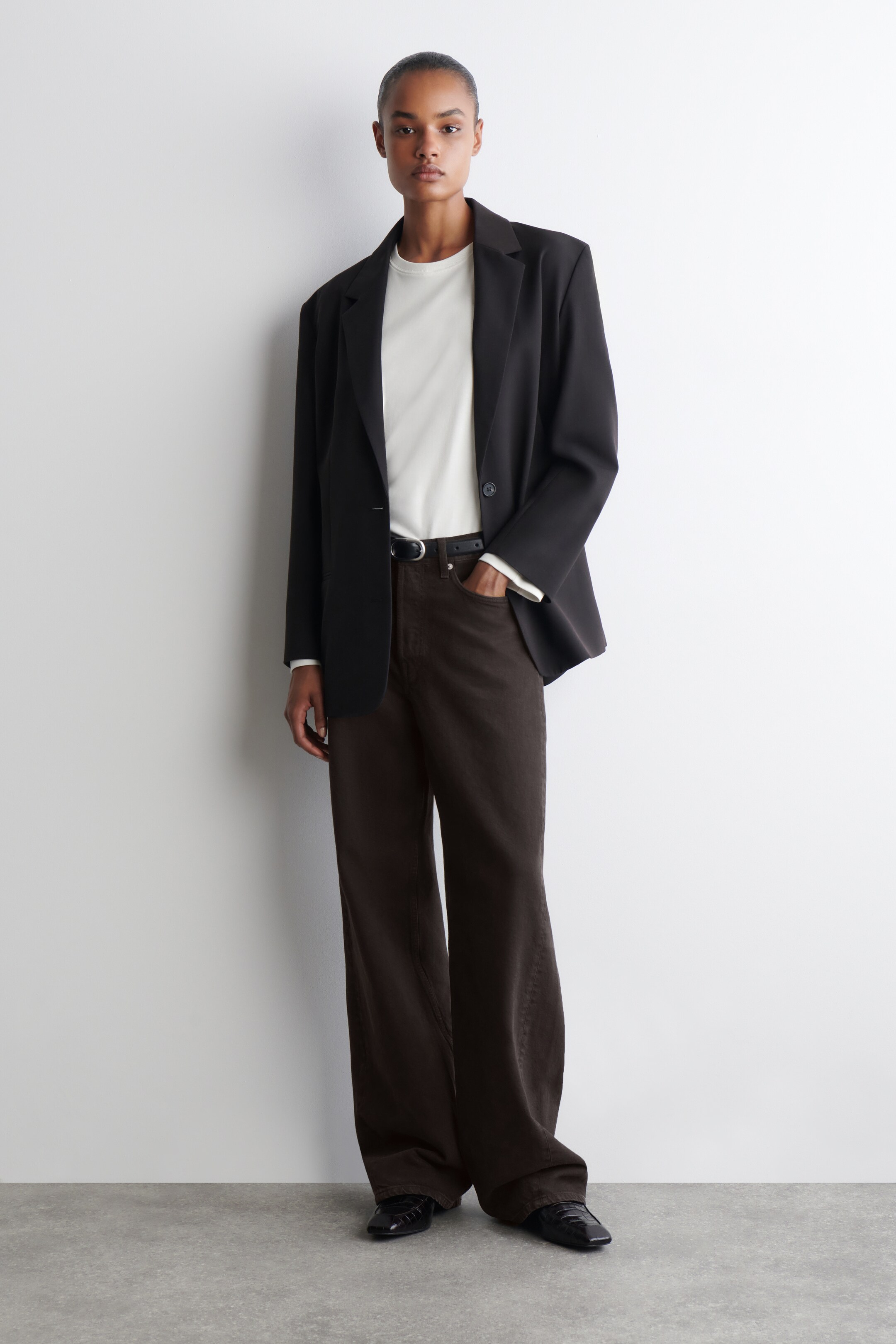 Grotere afbeelding bekijken: RONDE JERSEY TOP - WIT - DAMES | H&M BE 2