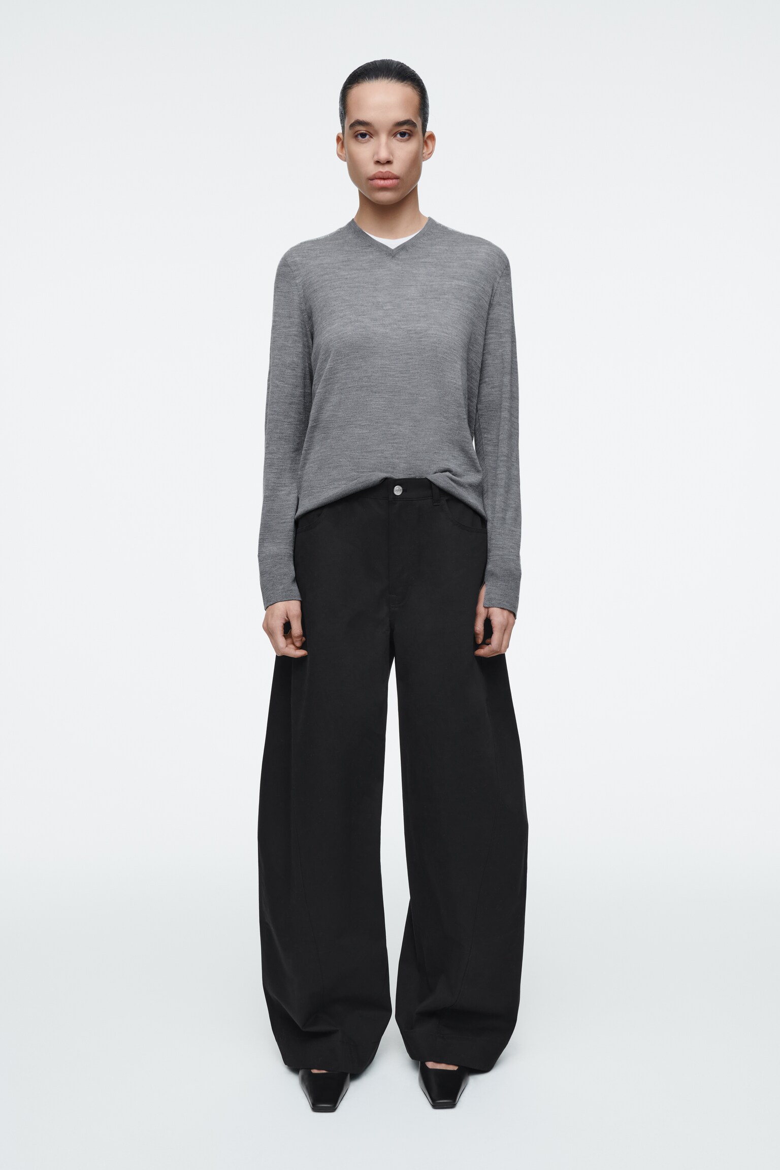 PANTALONES BARREL FIT DE ALGODÓN DECONSTRUIDOS - NEGRO/AZUL - 1