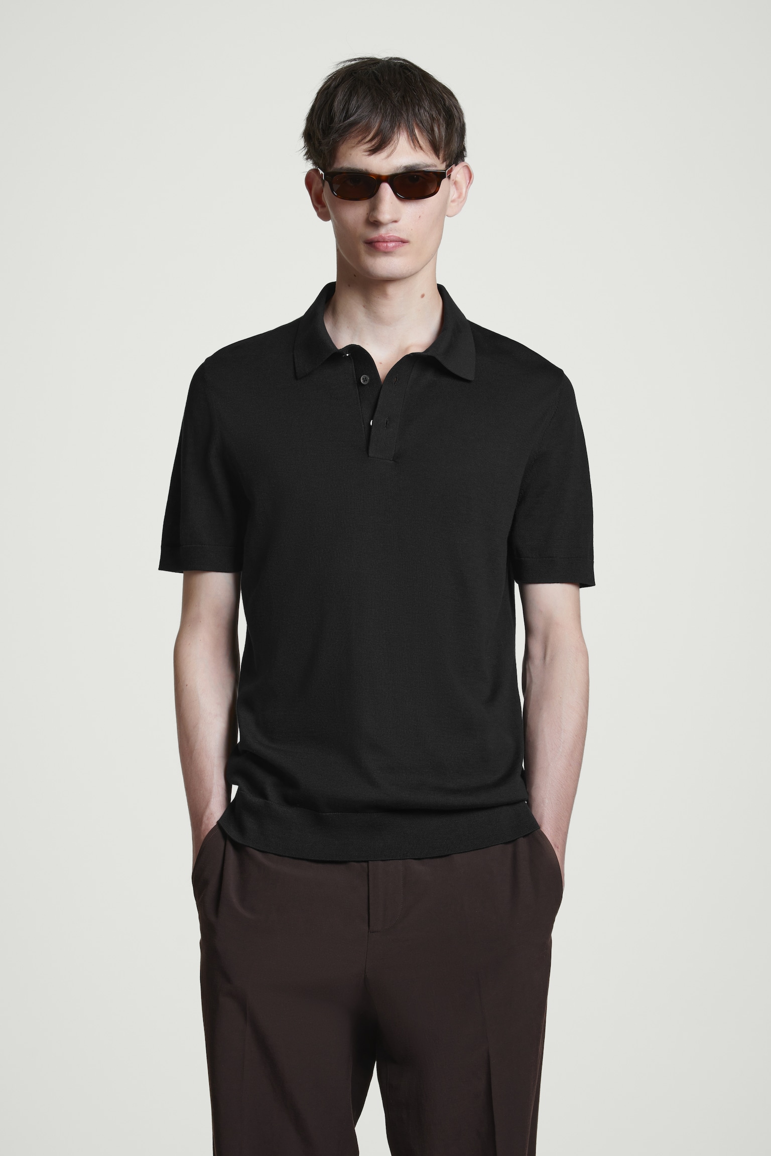 SLIM KNITTED SILK POLO SHIRT - BLACK/NAVY