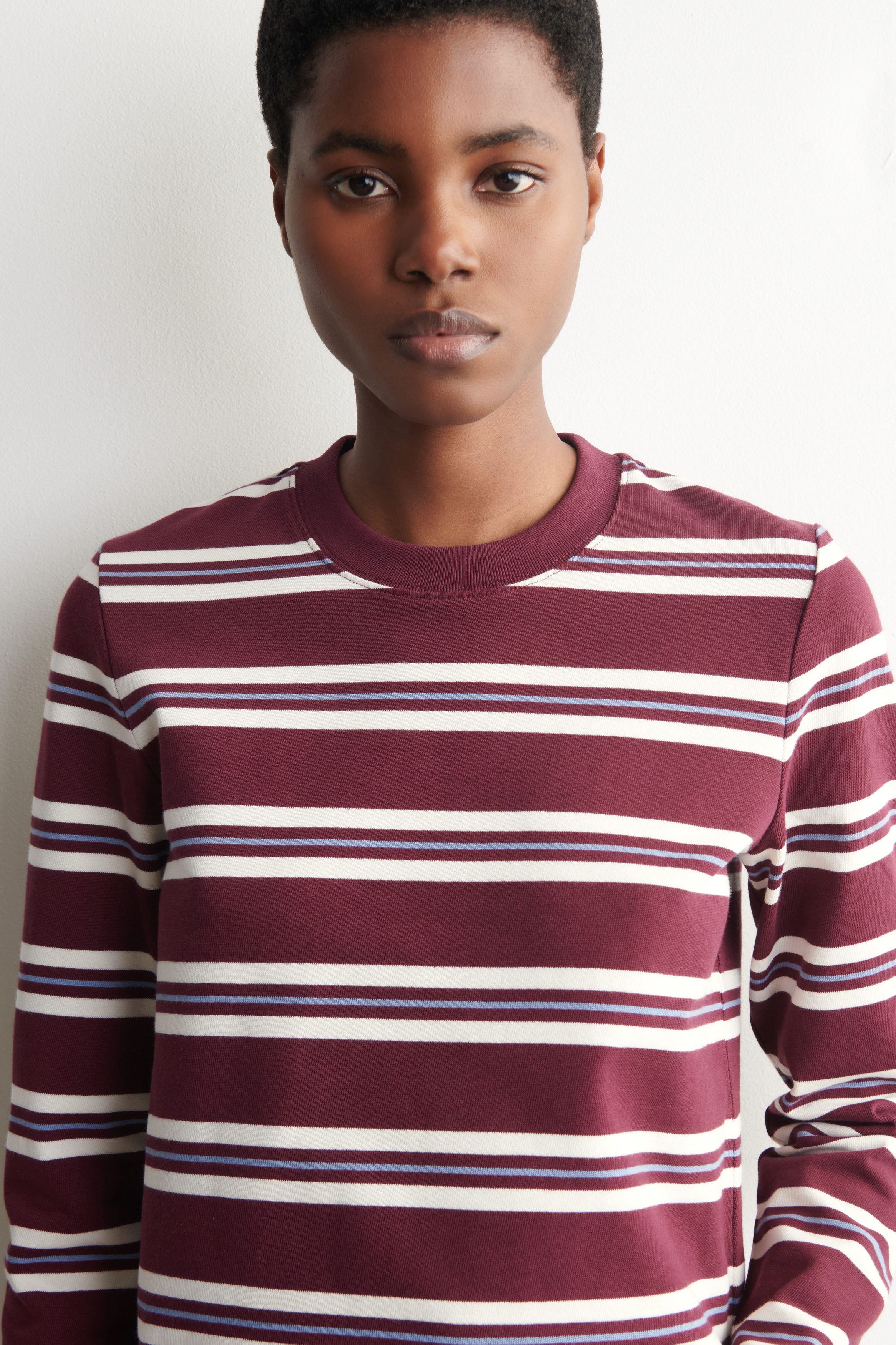 CLEAN CUT LONG-SLEEVED T-SHIRT - BURGUNDY / STRIPED | COS CA