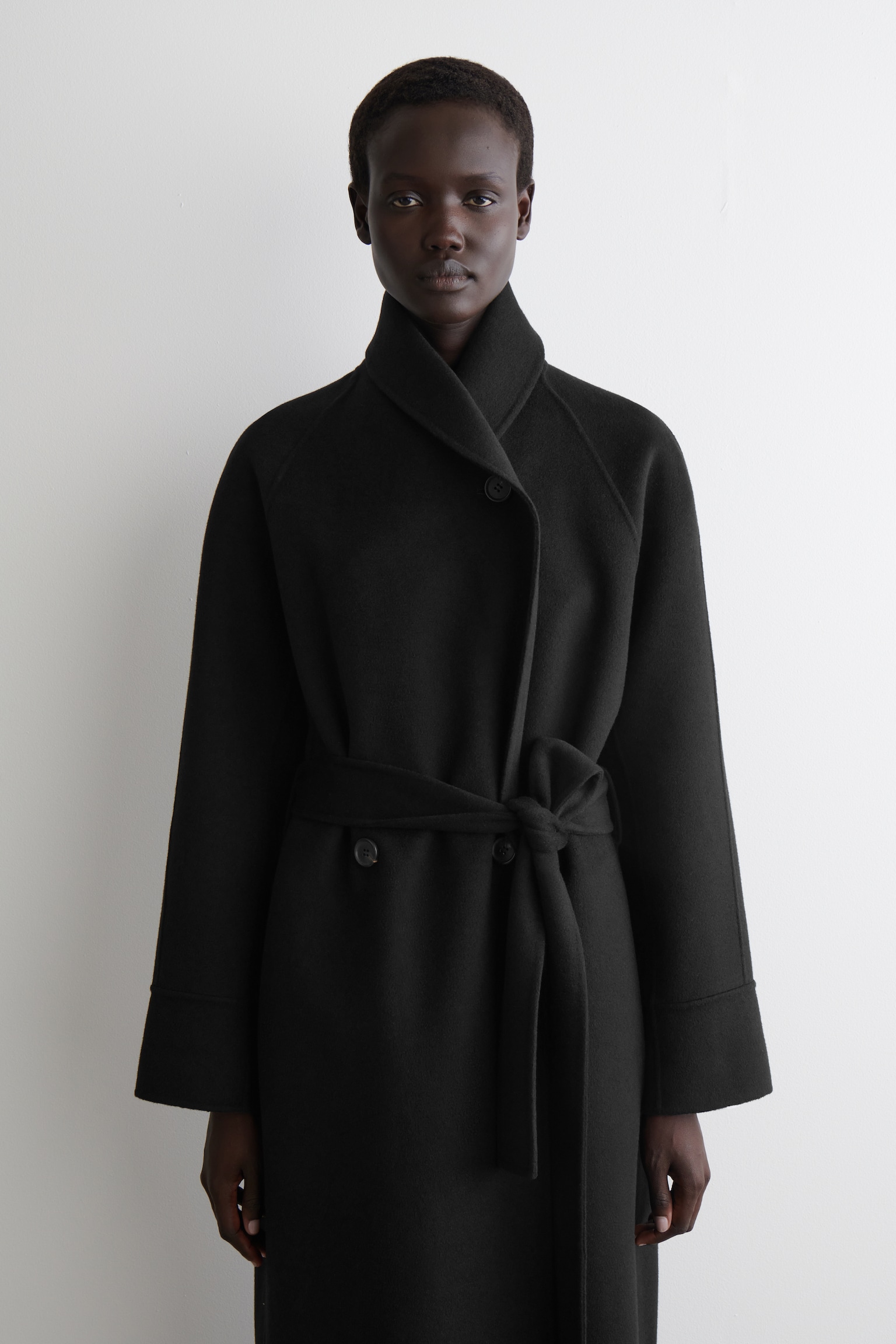 BELTED DOUBLE-FACED WOOL COAT - BLACK/BURGUNDY - 4