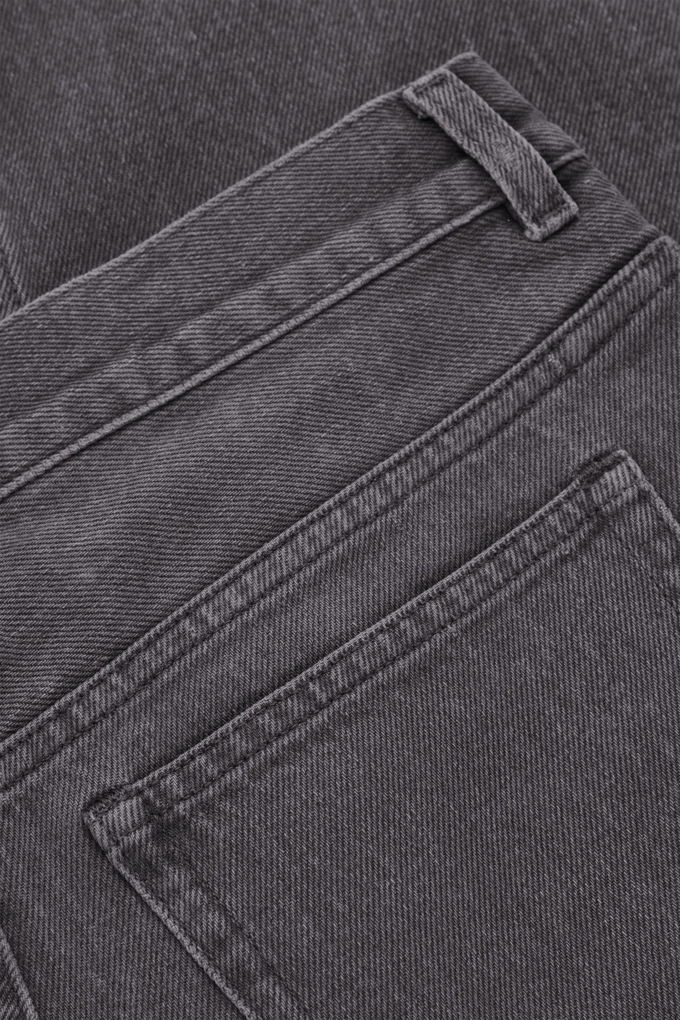 StillMedia/DescriptiveDetail