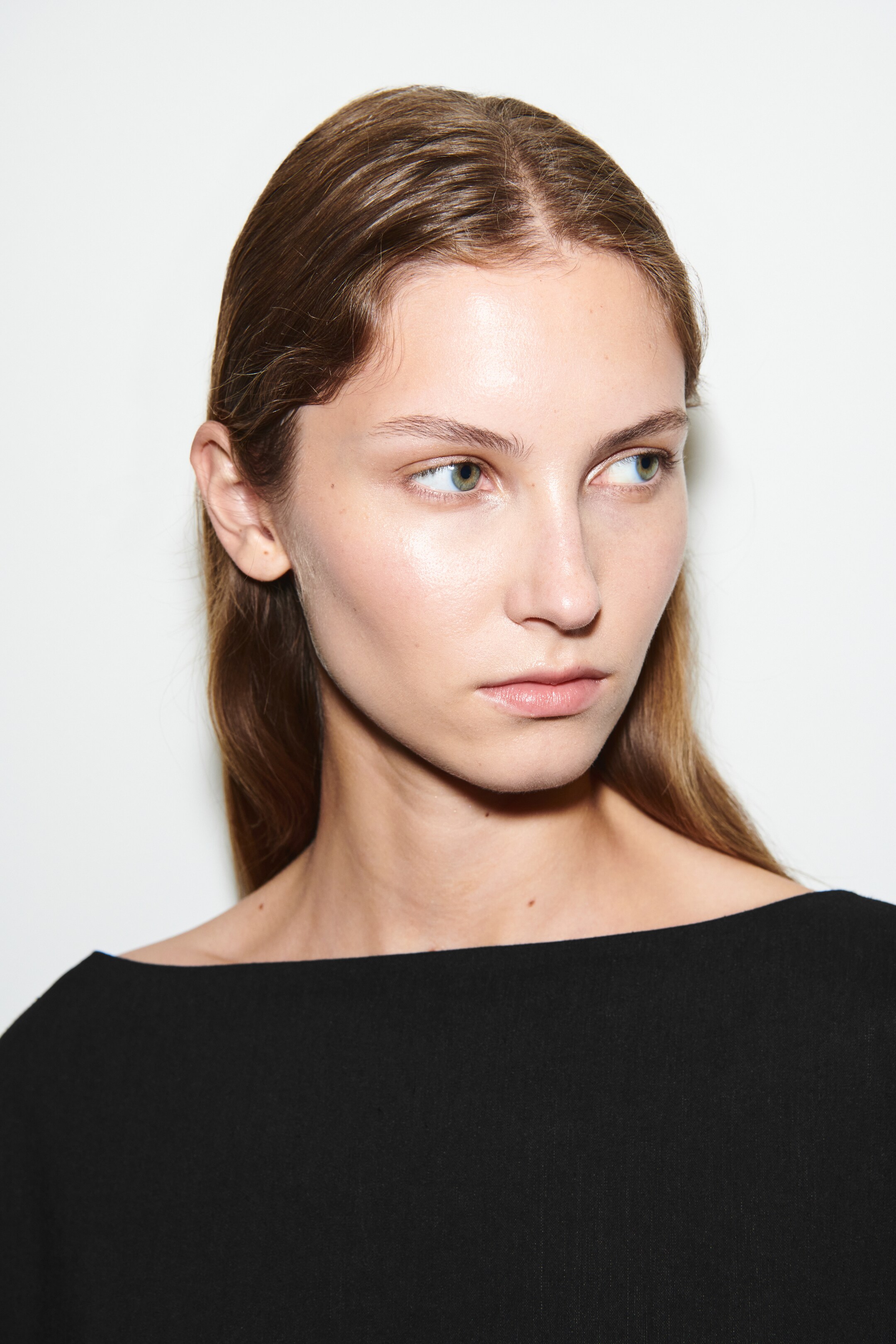 Ver imagen más grande: VESTIDO CORTO EVASÉ DE LINO - NEGRO - MUJER | H&M ES 2