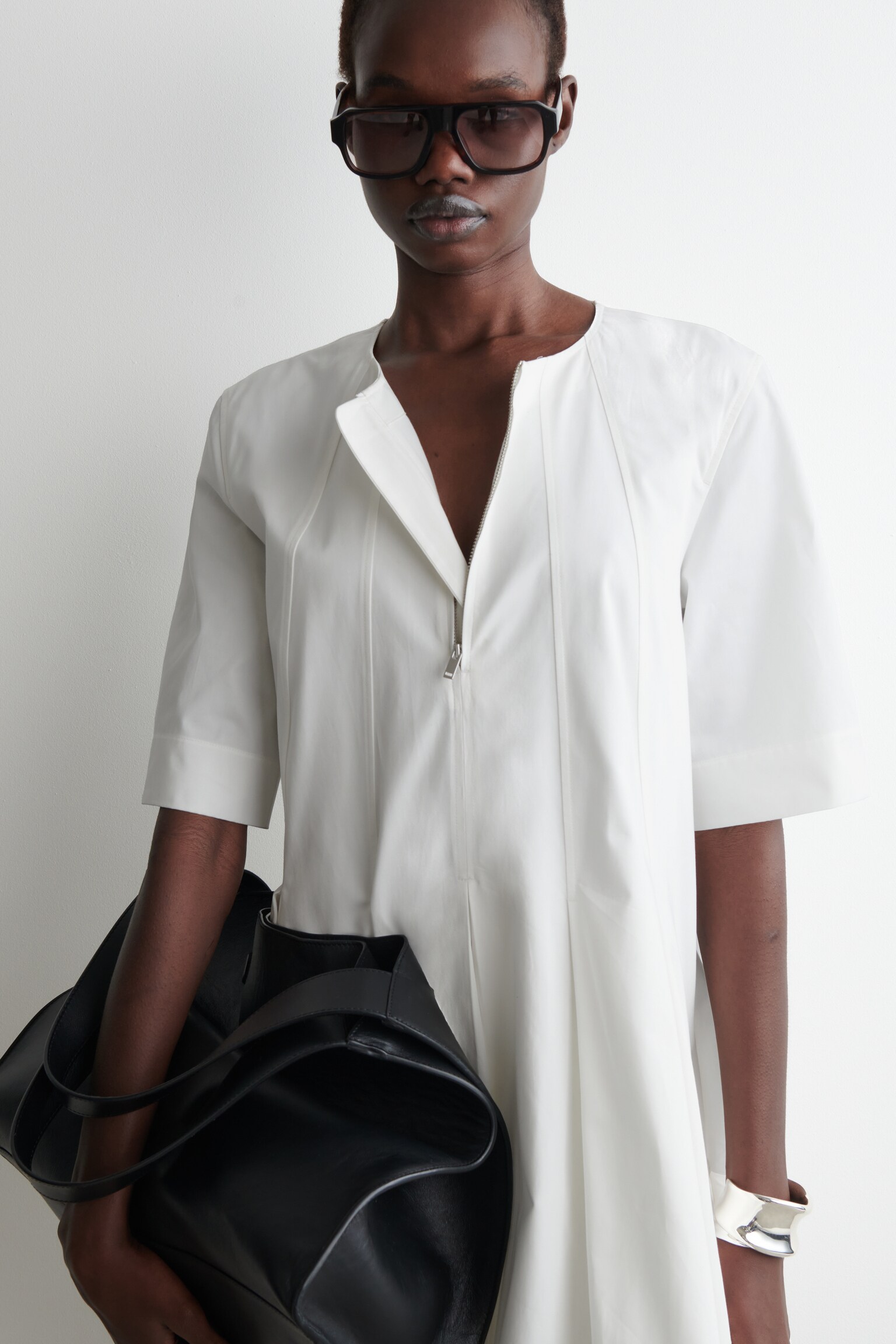 ROBE COURTE PLISSÉE ET ZIPPÉE EN COTON - BLANC/BRUN FONCÉ/BRUN - 3