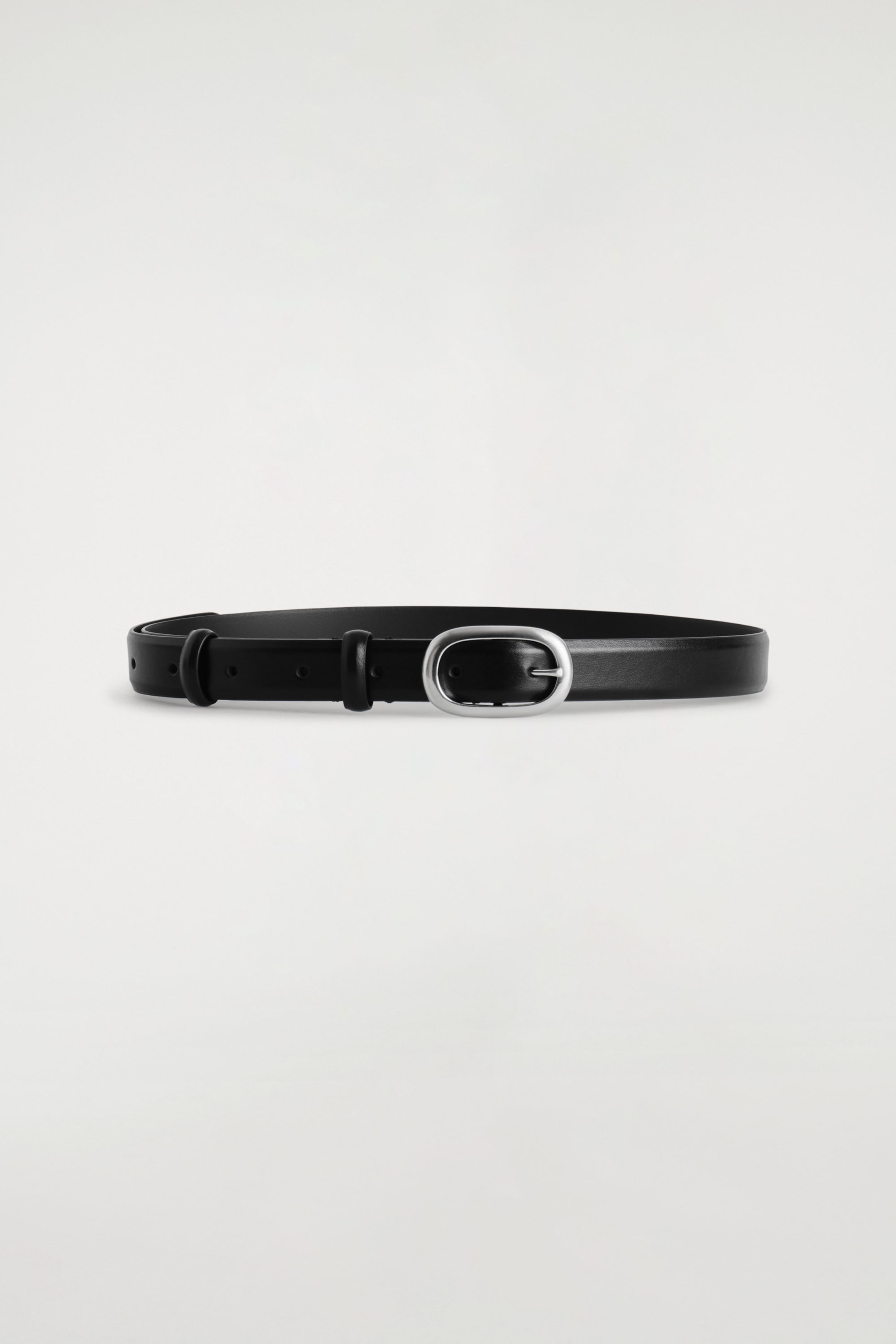 OVAL-BUCKLE LEATHER BELT