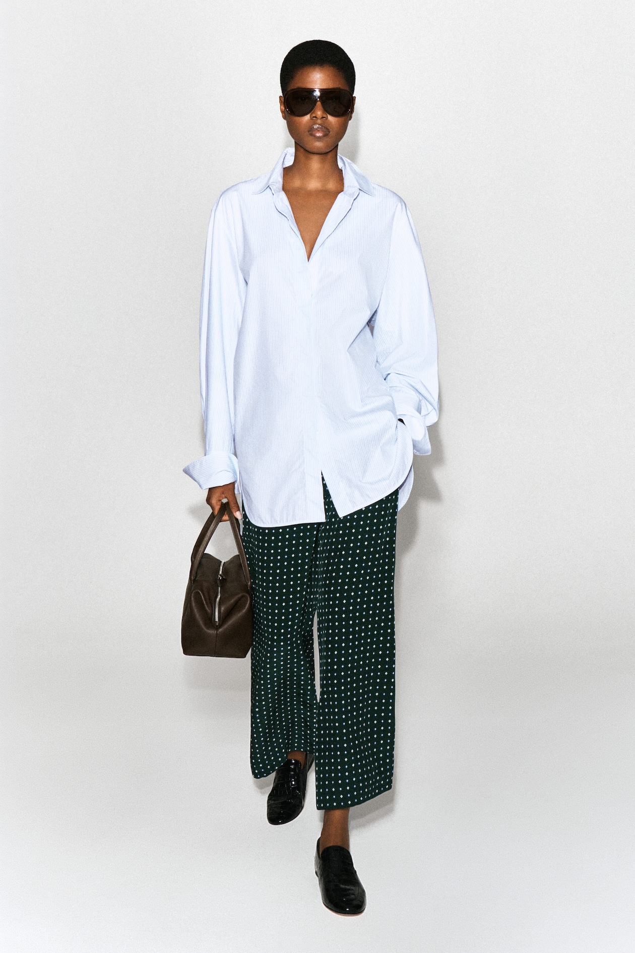 GEOMETRIC-PRINT CROPPED FLARED PANTS — GREEN / PRINTED